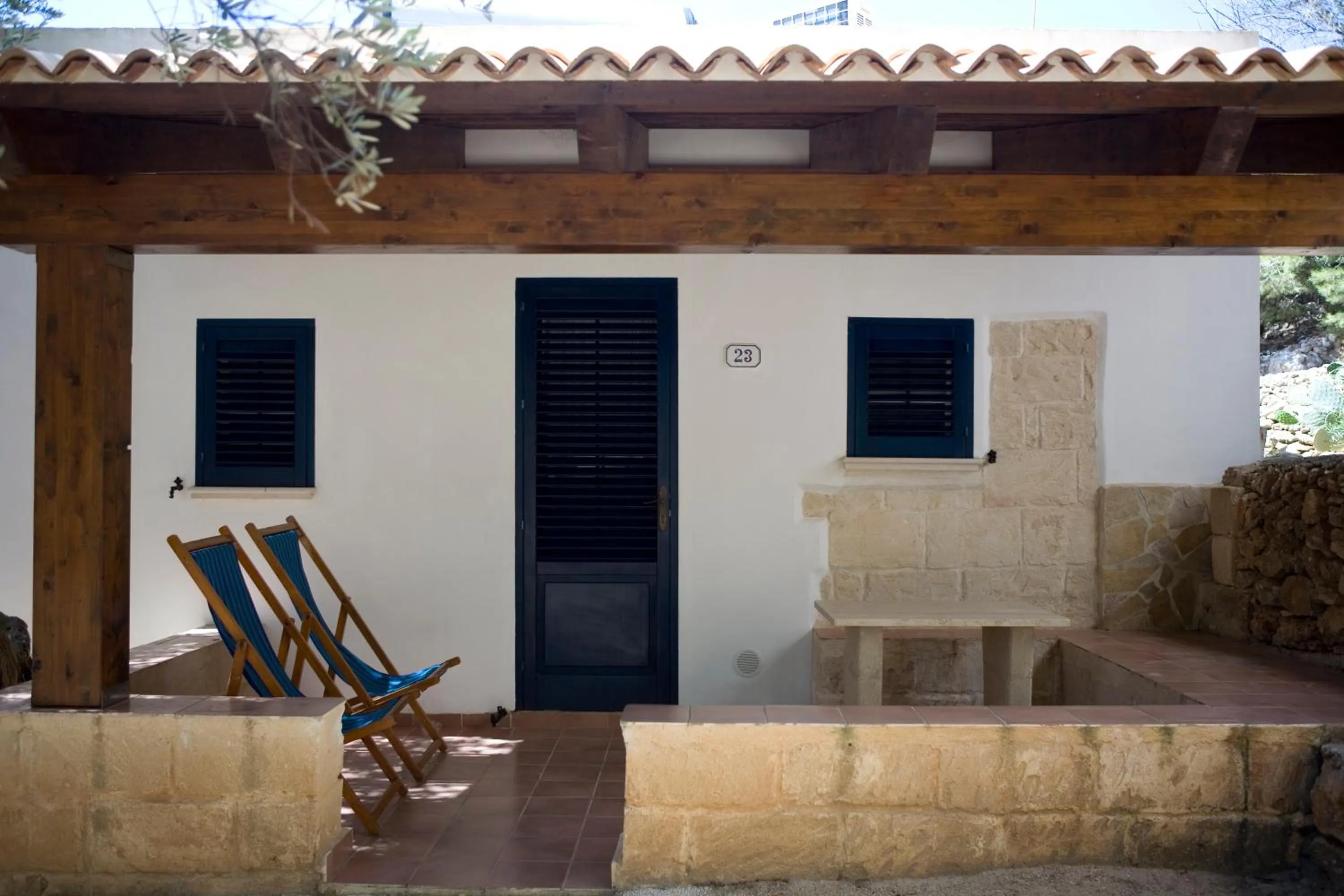 Facade/entrance in Miramare Residence