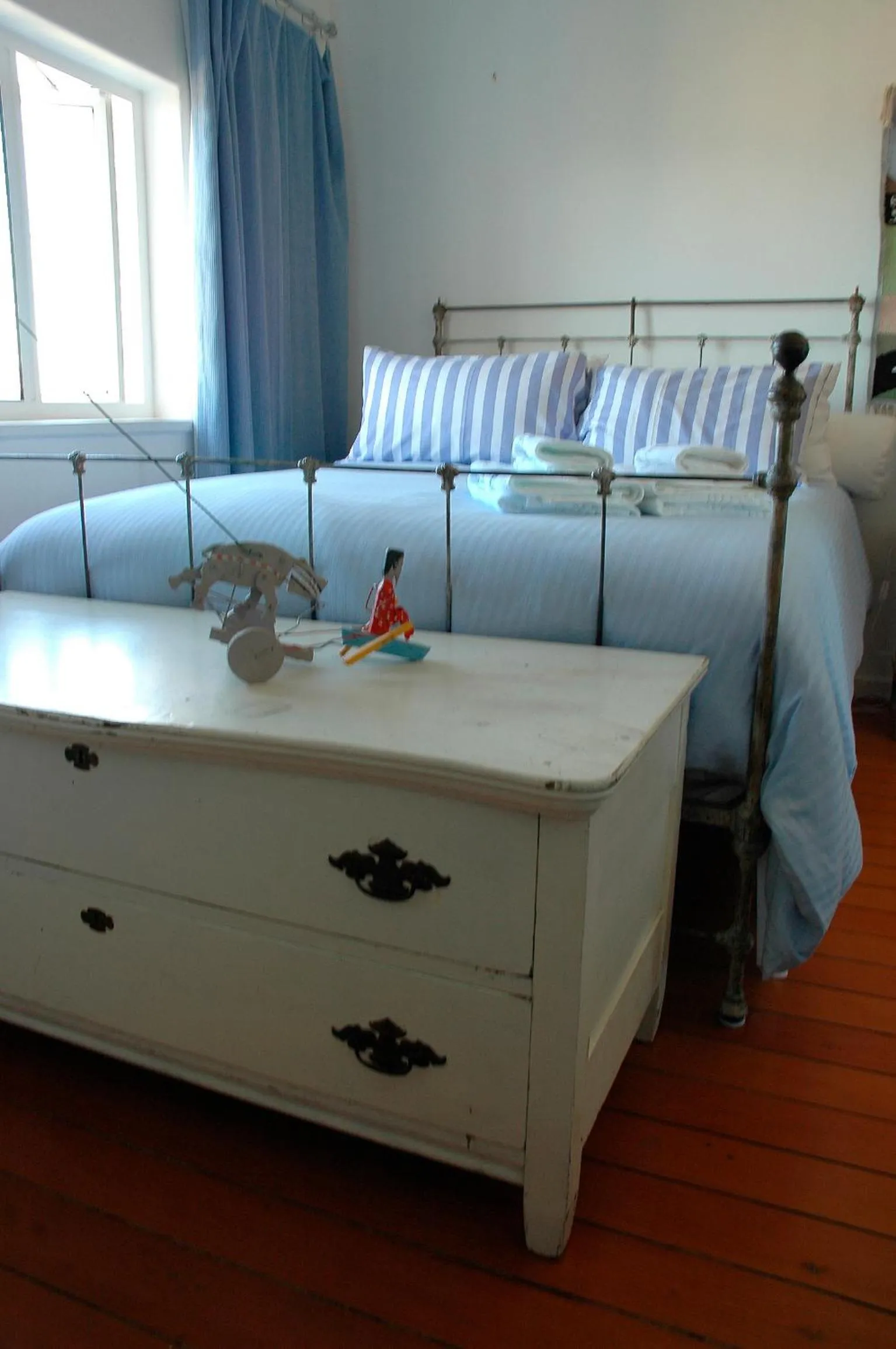 Bed in Blue On Blue Bed and Breakfast