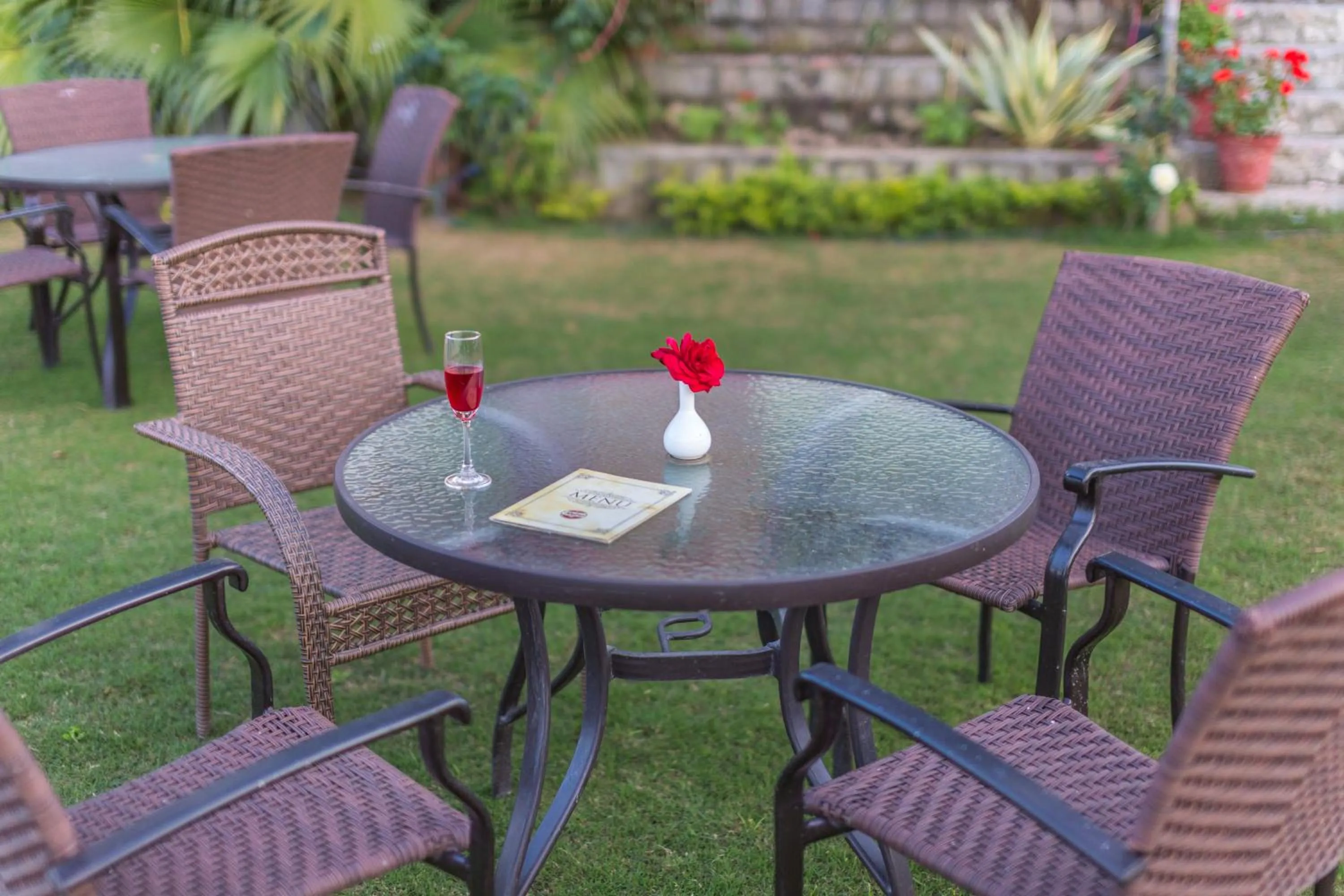 On-site shops in Pride Premier Solitaire