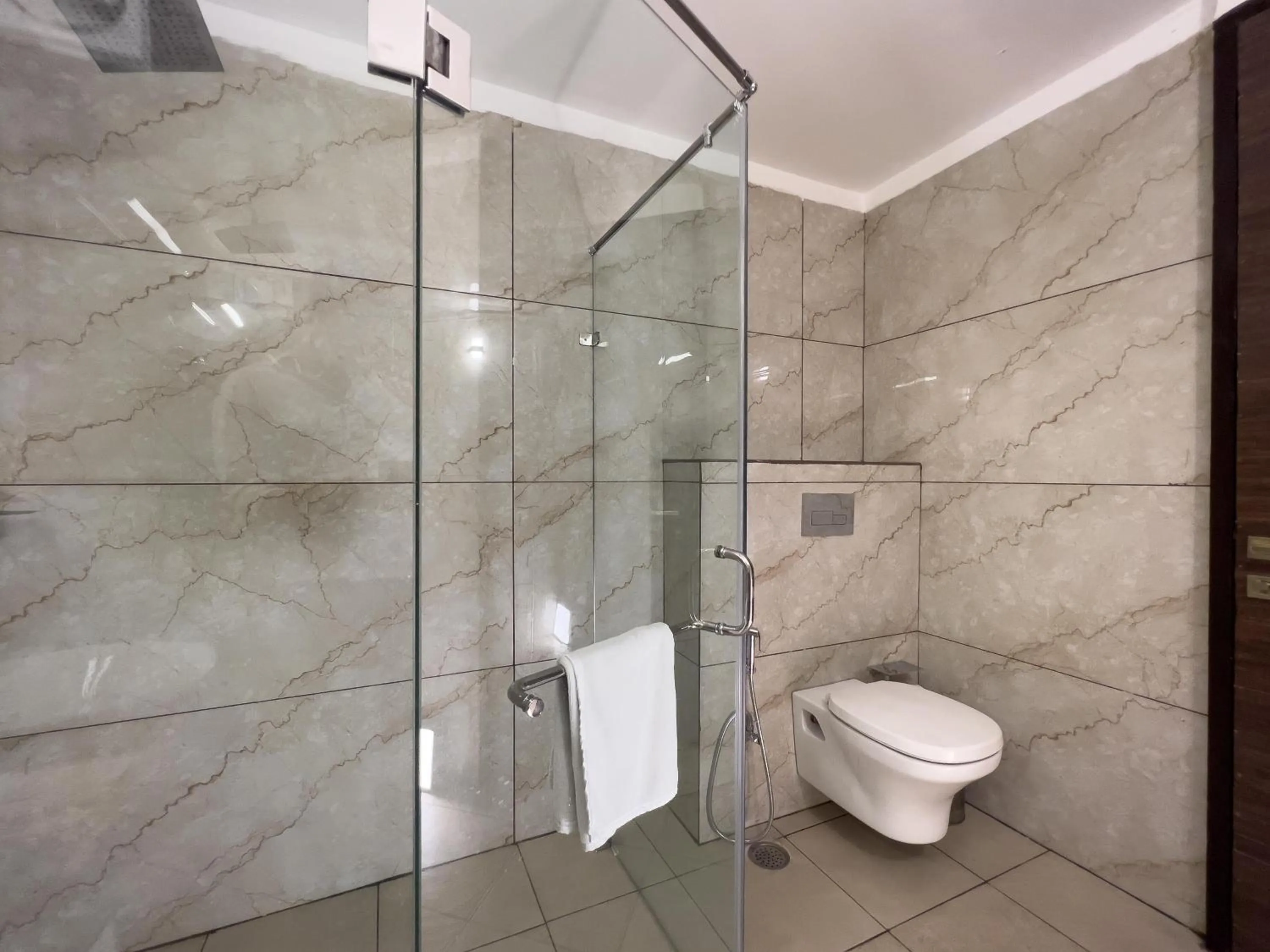 Shower in Pride Premier Solitaire