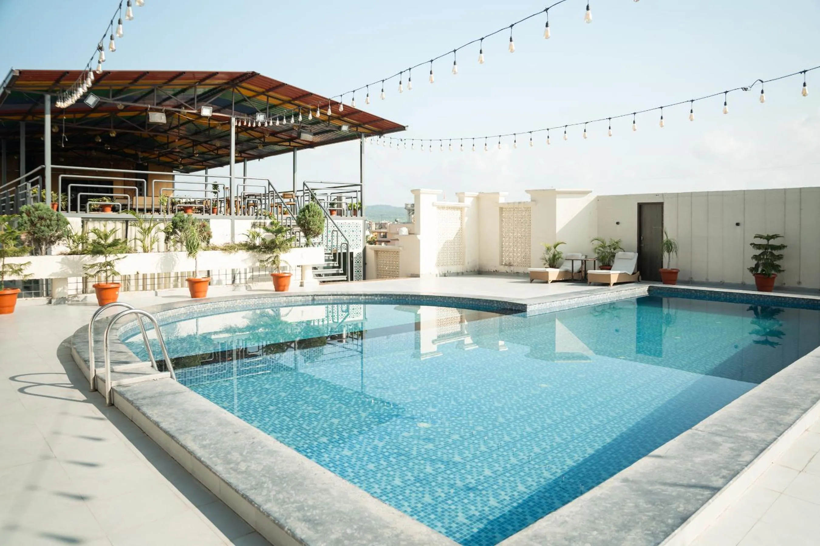 Lounge or bar in Pride Premier Solitaire