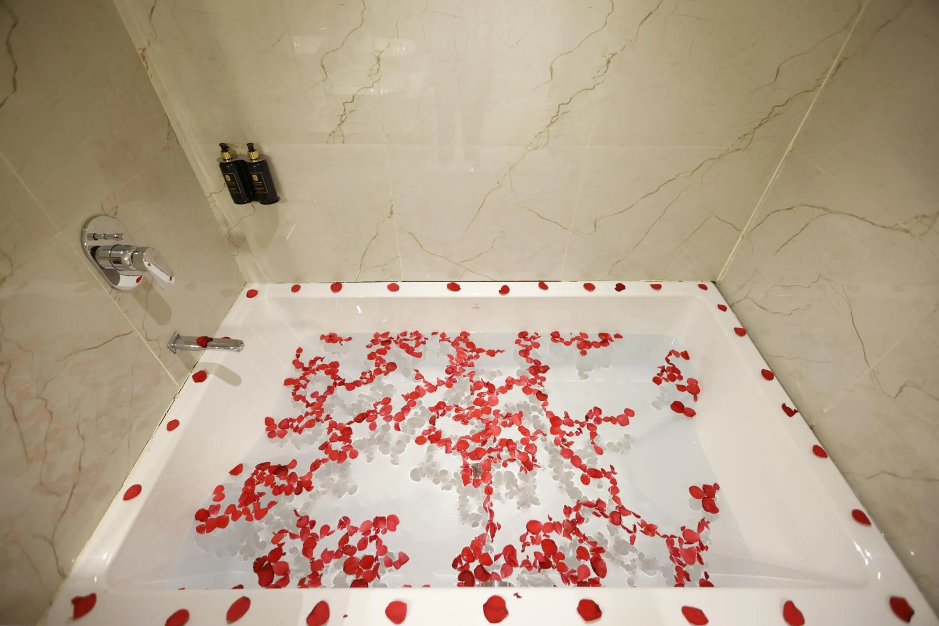 Bath, Bed in Pride Premier Solitaire