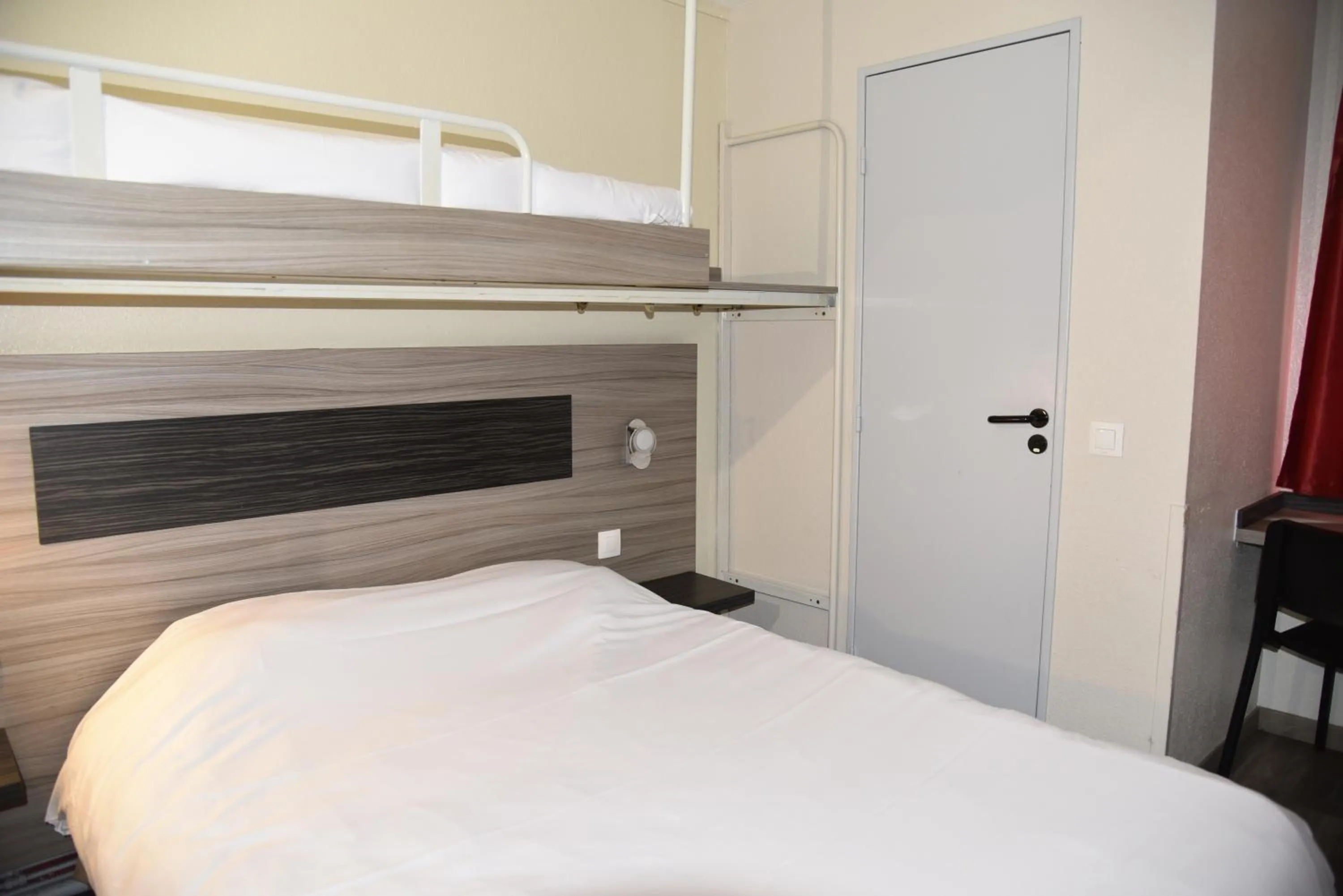 Bed in Hotel du Triangle