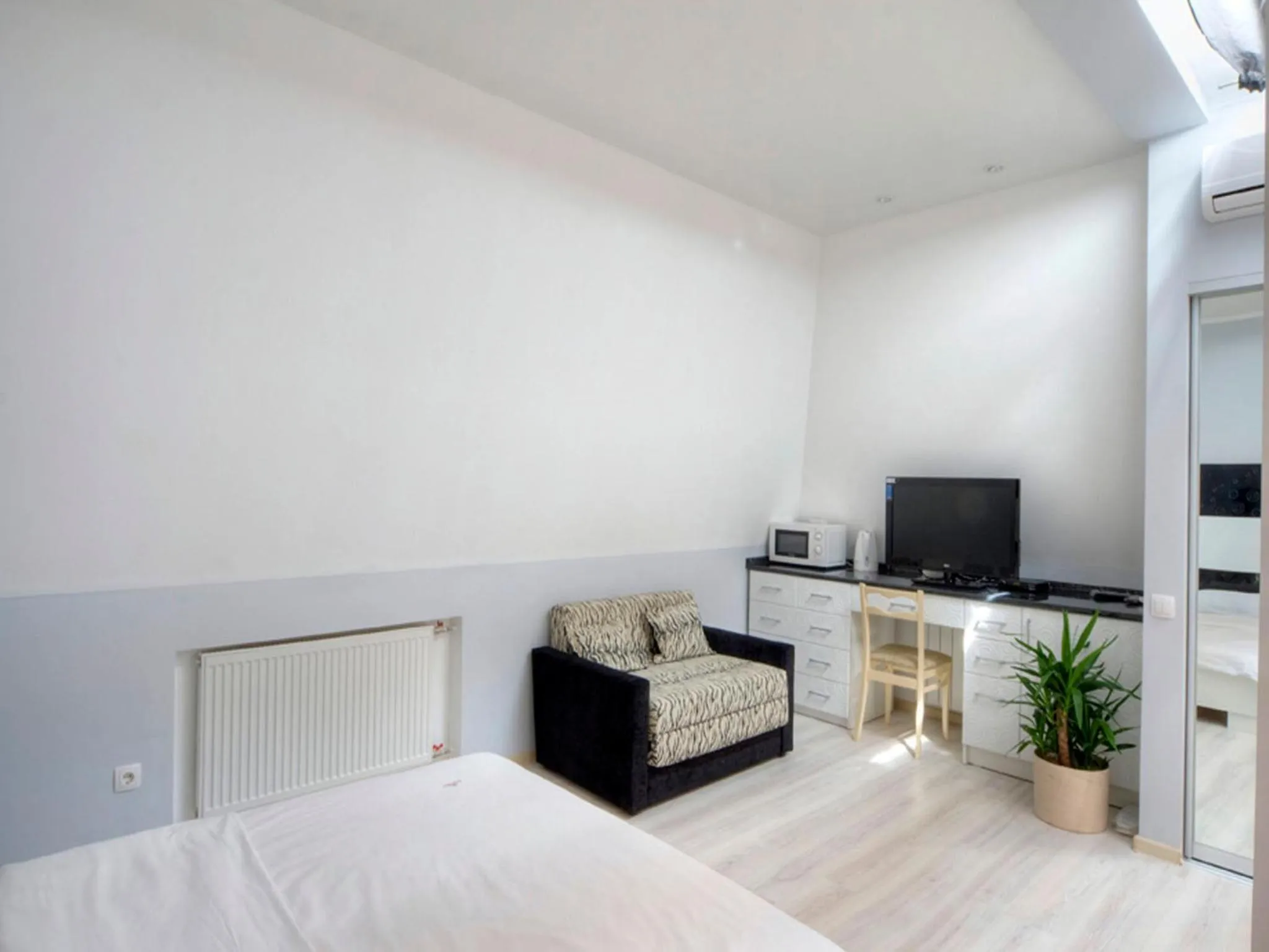 Photo of the whole room, Bed in Best Season Apart Hotel