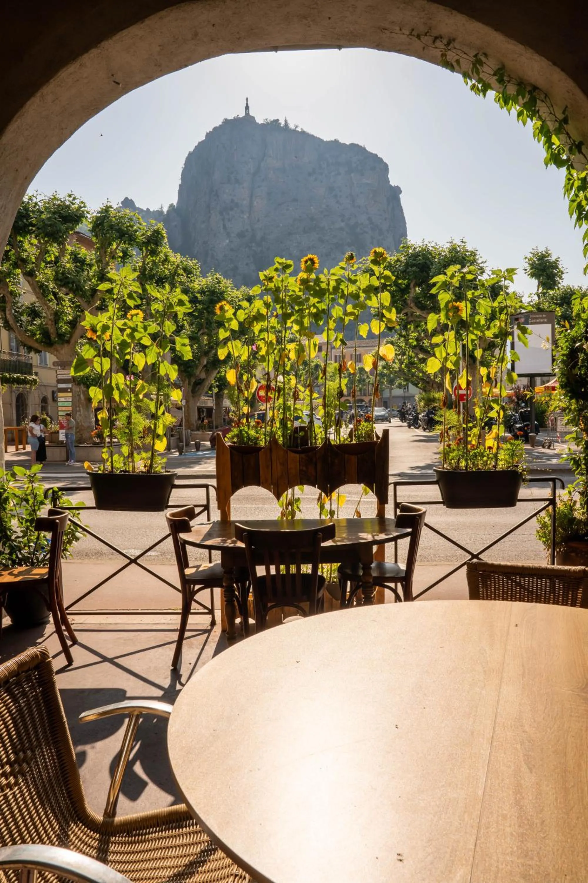 Restaurant/places to eat in Hotel du Levant