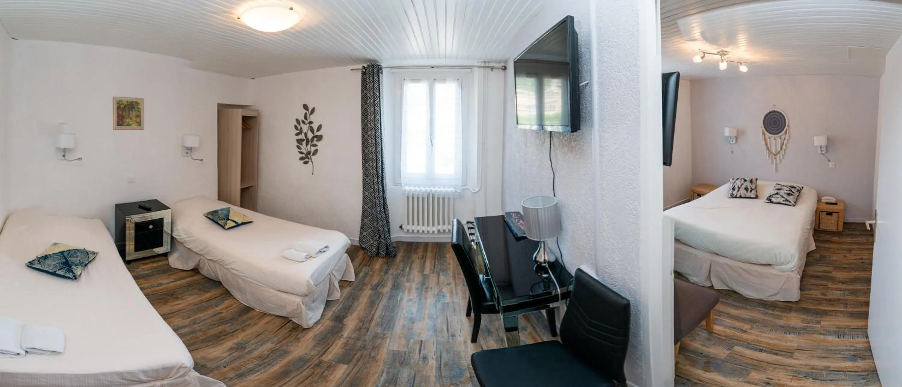 Bed in Hotel du Levant