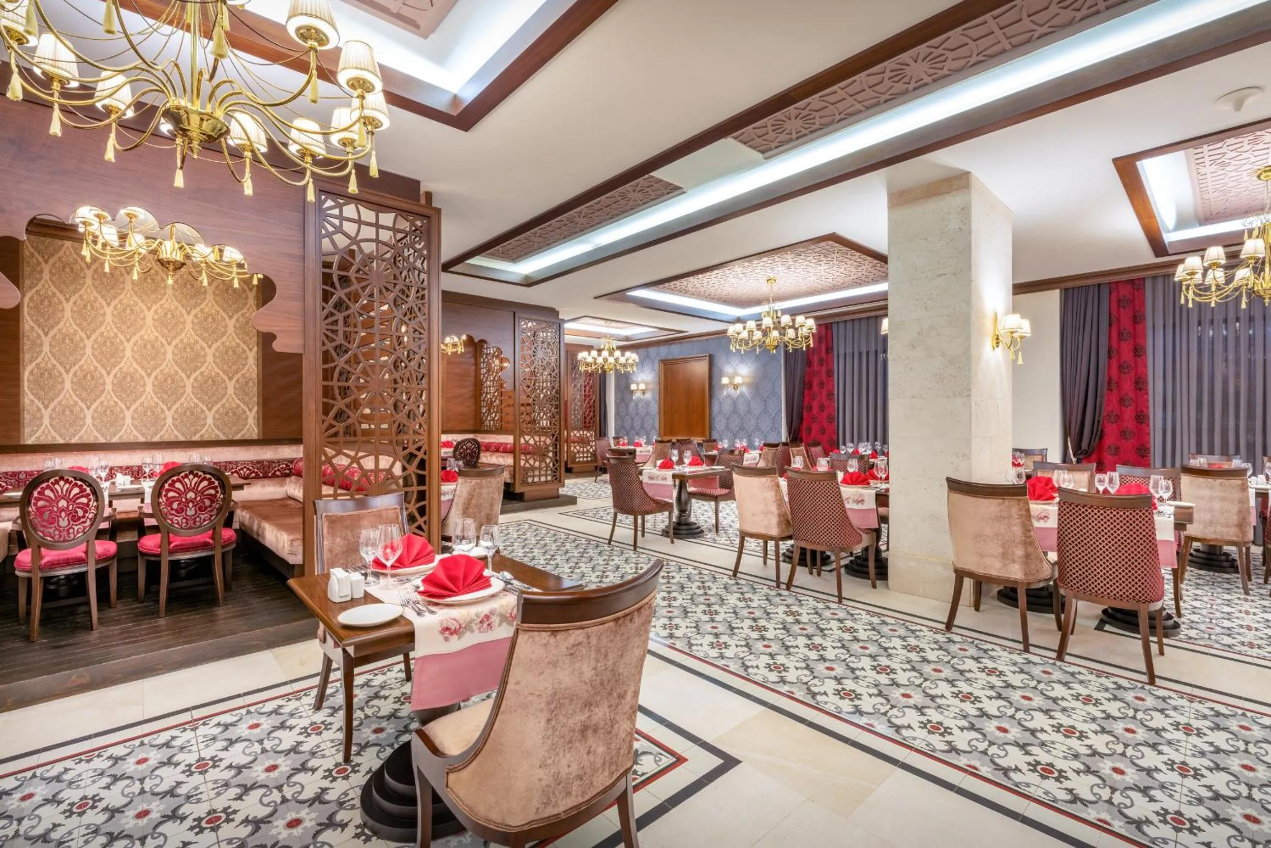 Restaurant/places to eat in Villa Side Residence