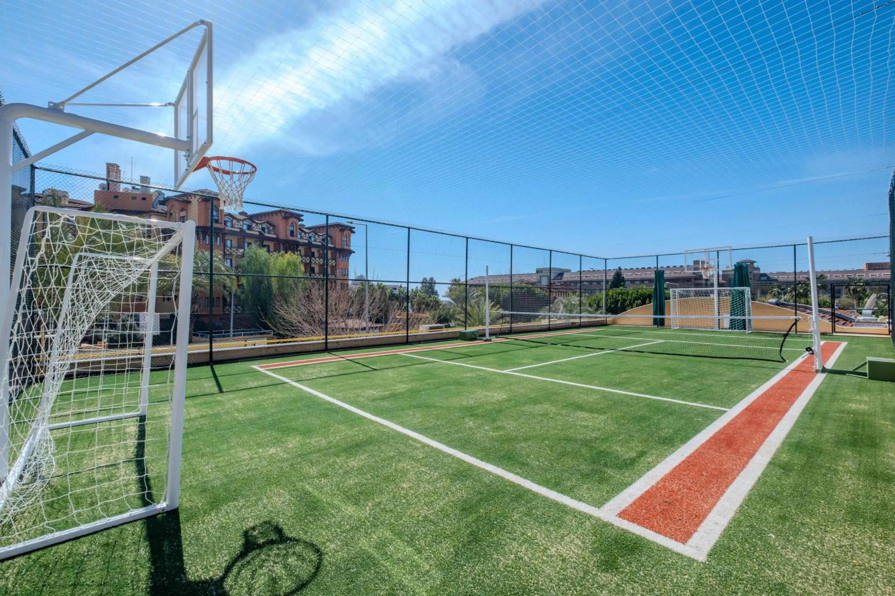 Tennis court in Villa Side Residence
