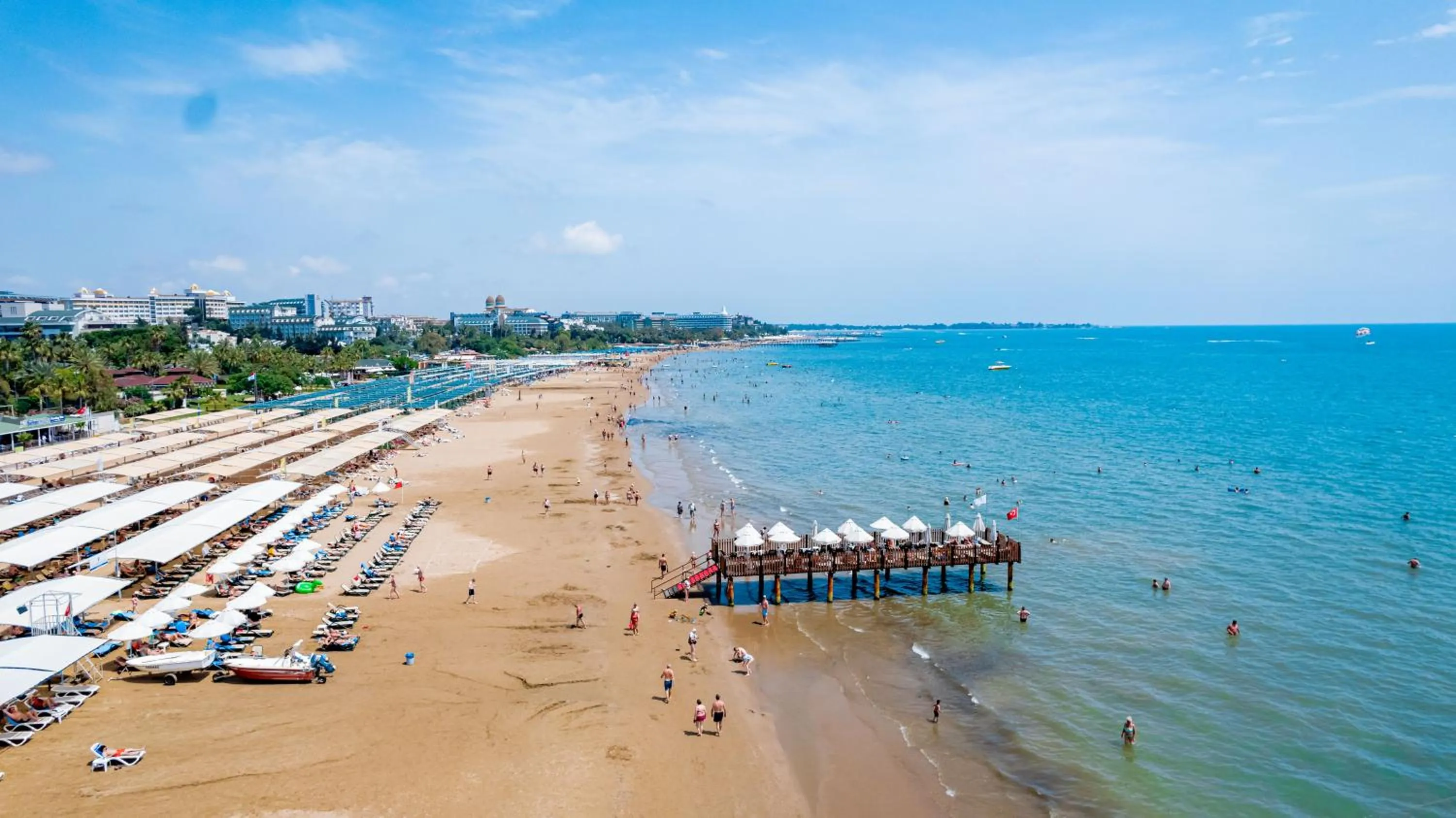 Day in Villa Side Residence