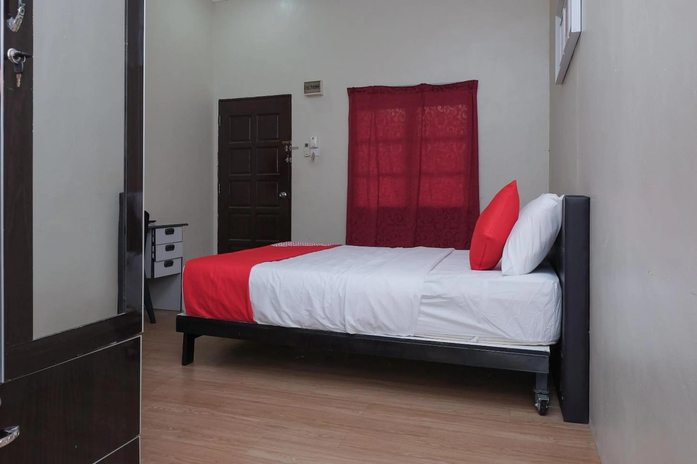 Bedroom, Bed in Hotel O Kay Inn Kerteh