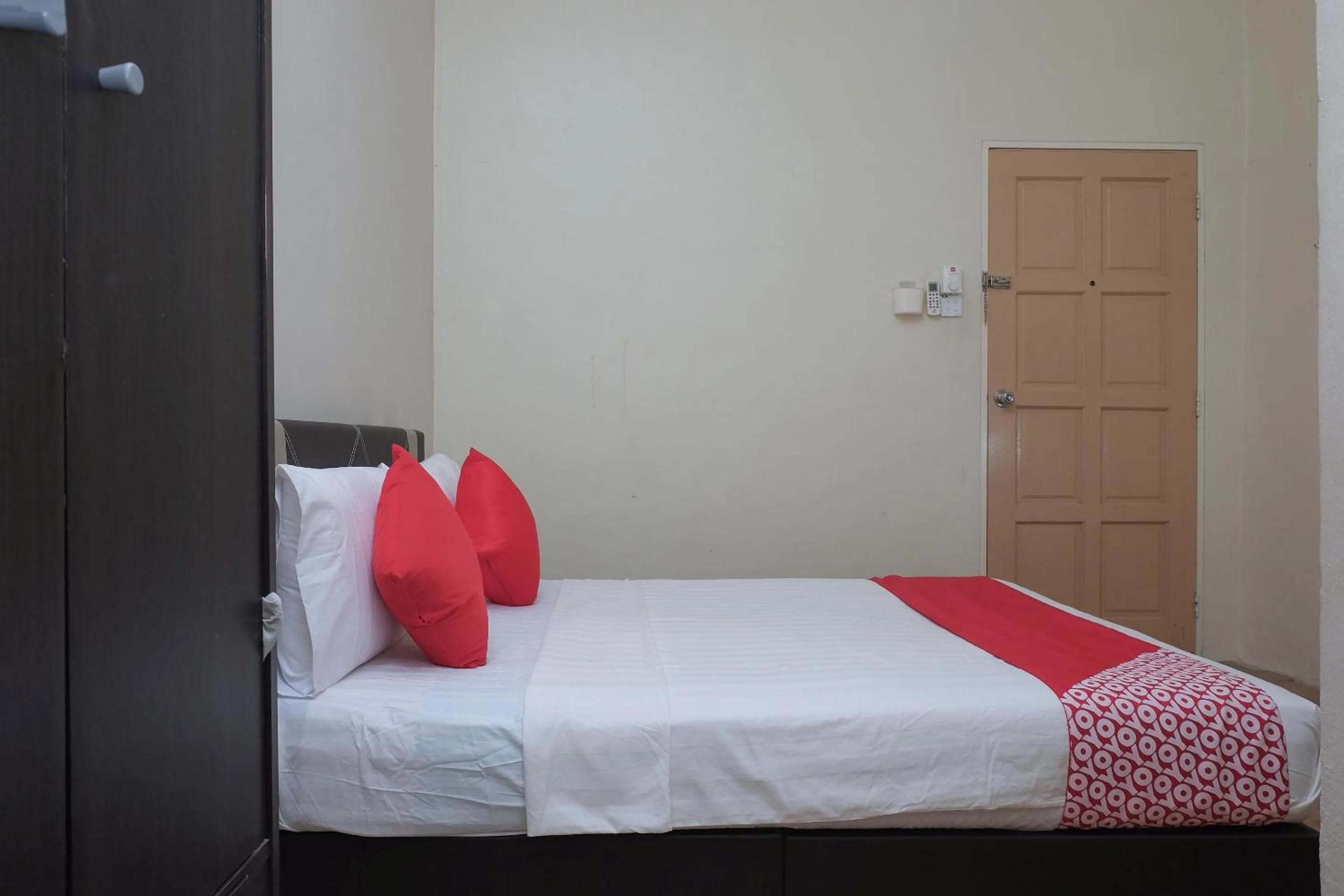 Bedroom, Bed in Hotel O Kay Inn Kerteh