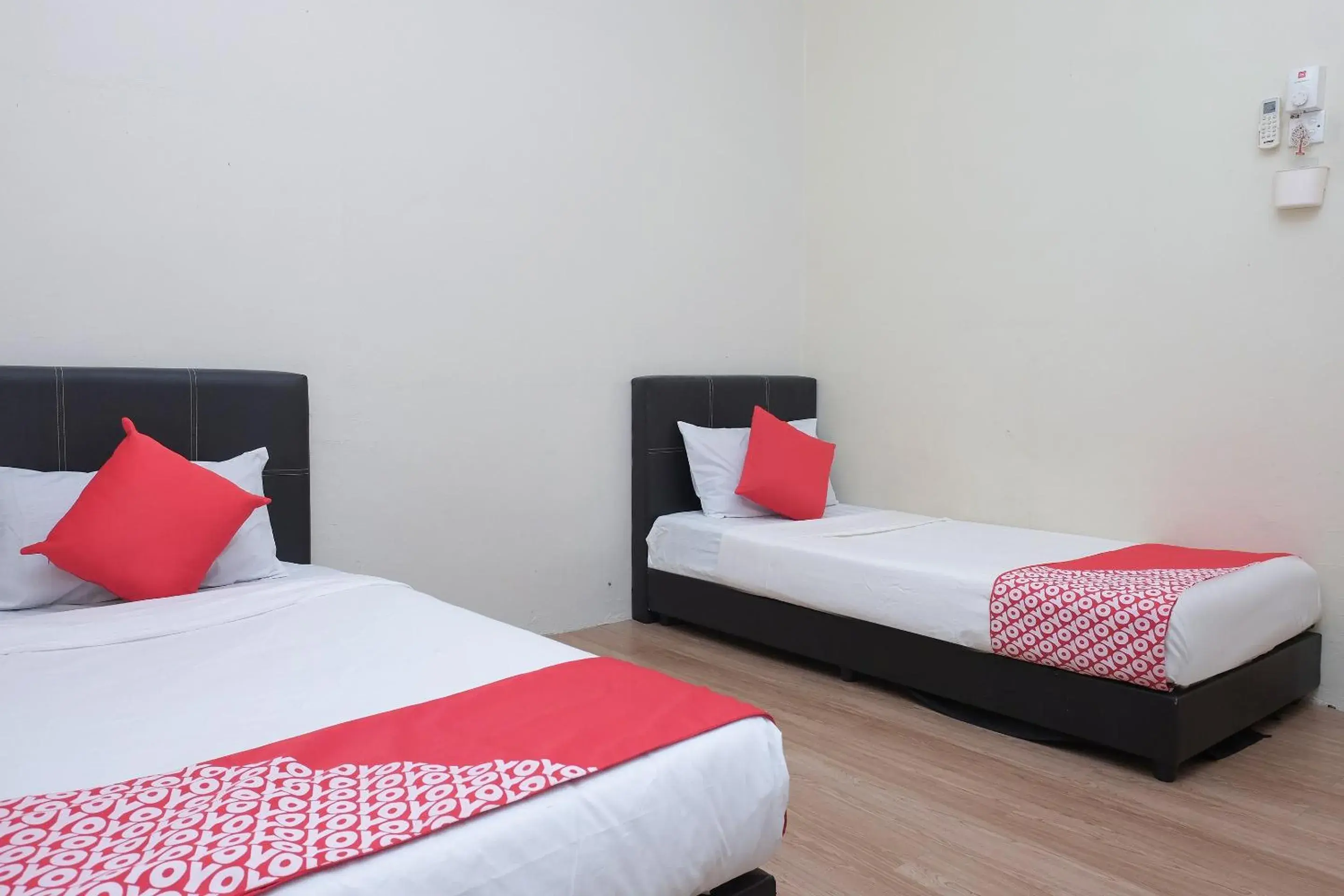 Standard Twin Room - single occupancy in Hotel O Kay Inn Kerteh Standard Twin Room - single occupancy in Hotel O Kay Inn Kerteh