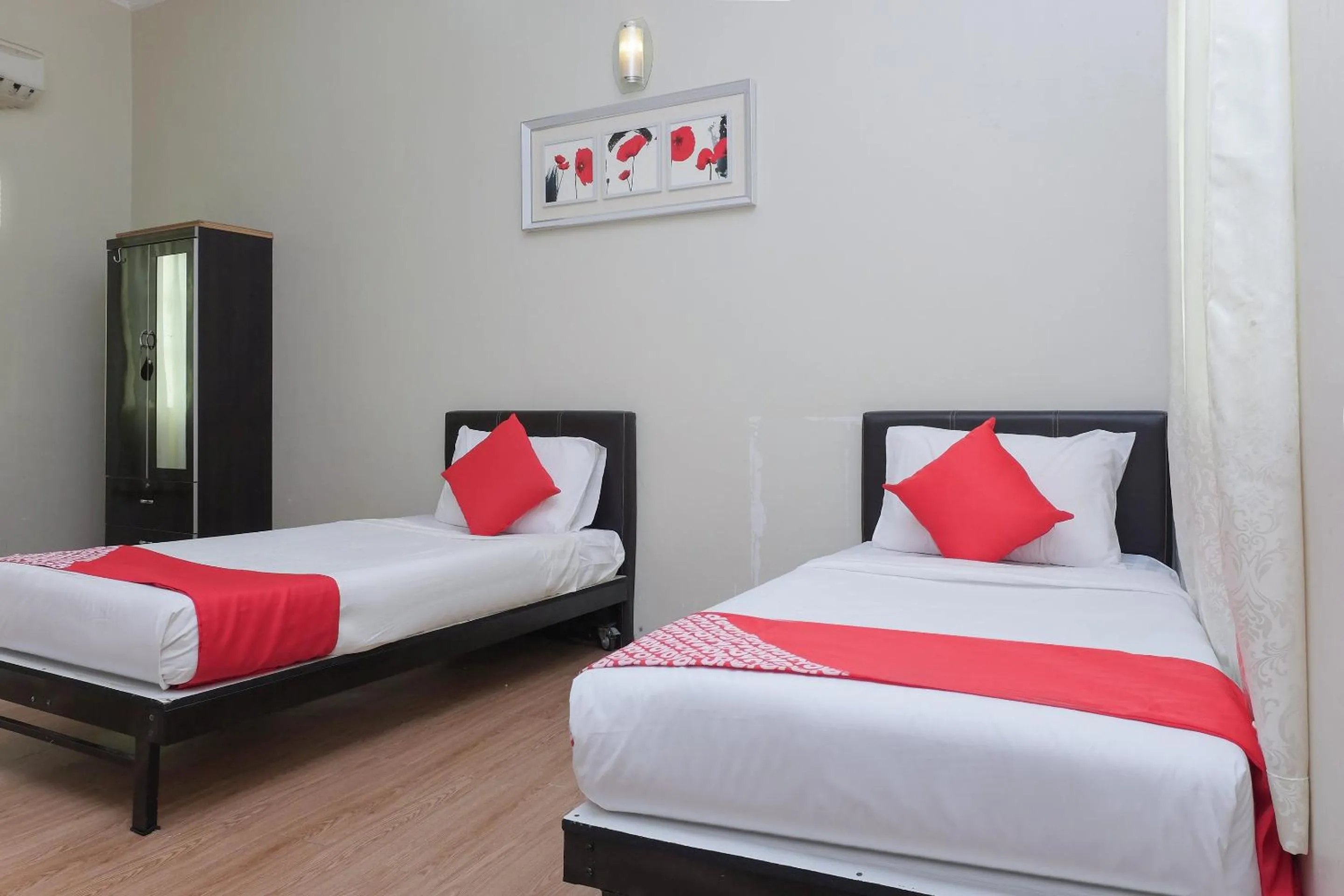 Bedroom, Bed in Hotel O Kay Inn Kerteh