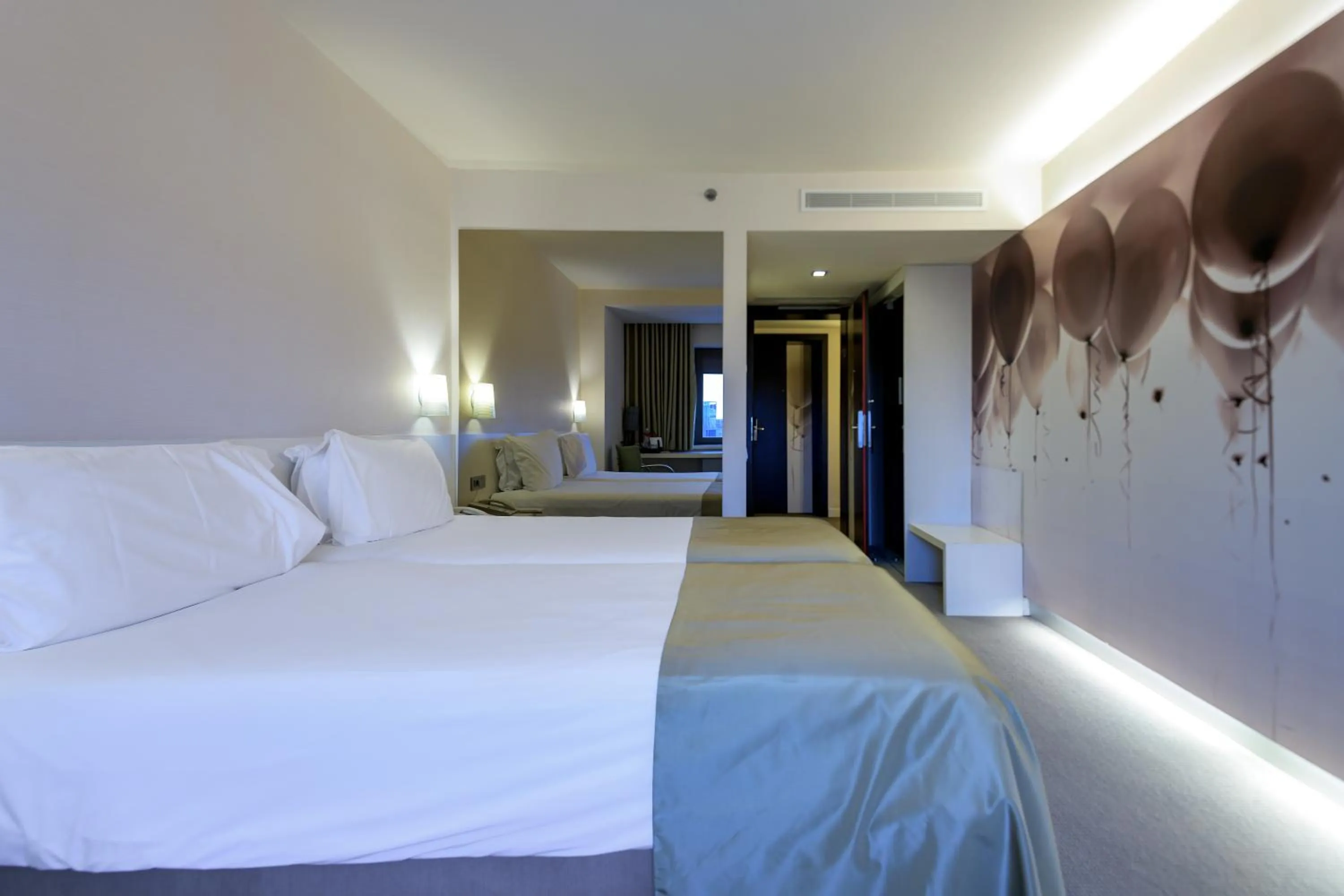Bed in Ramada Plaza by Wyndham Bucharest Convention Center