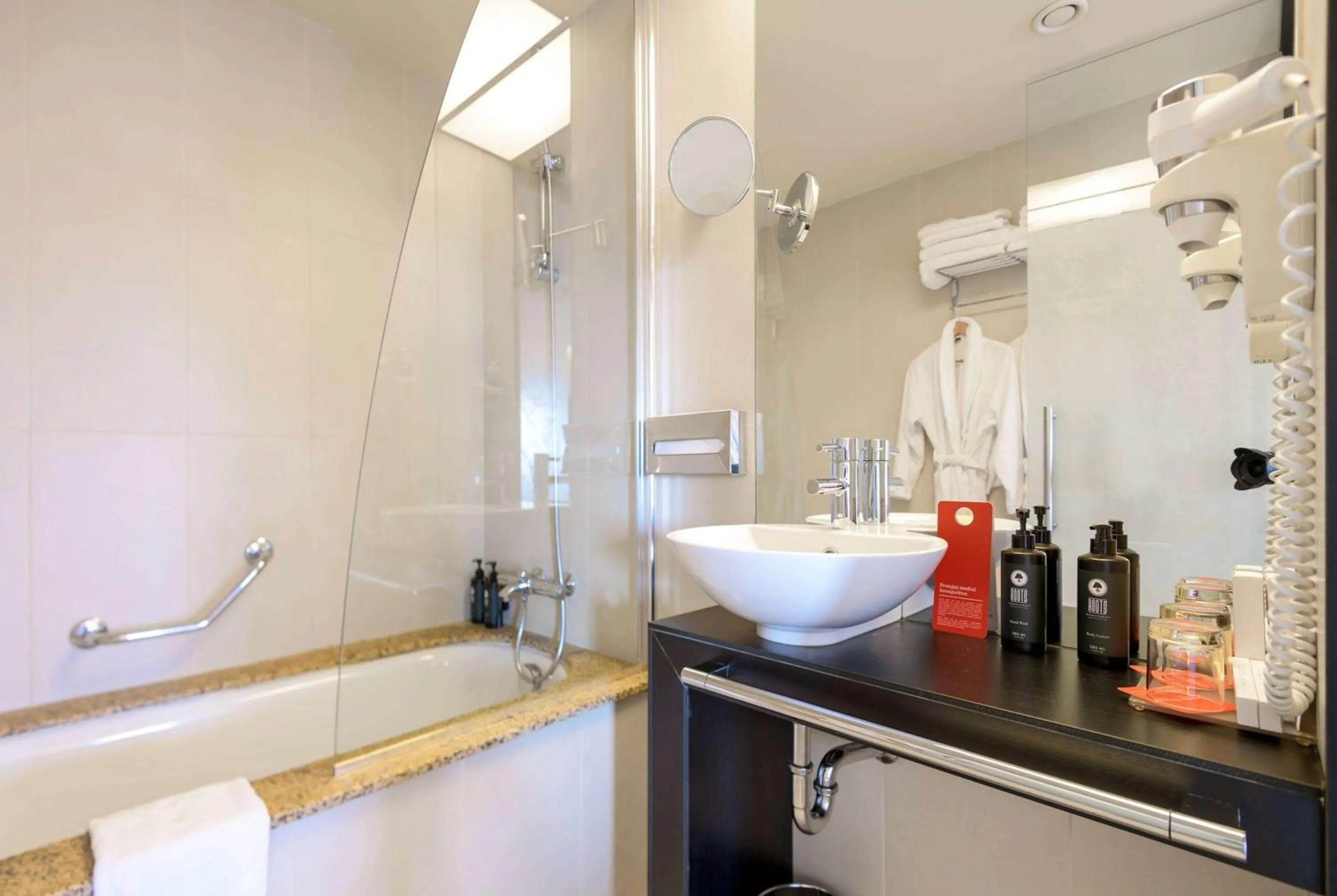 TV and multimedia in Ramada Plaza by Wyndham Bucharest Convention Center