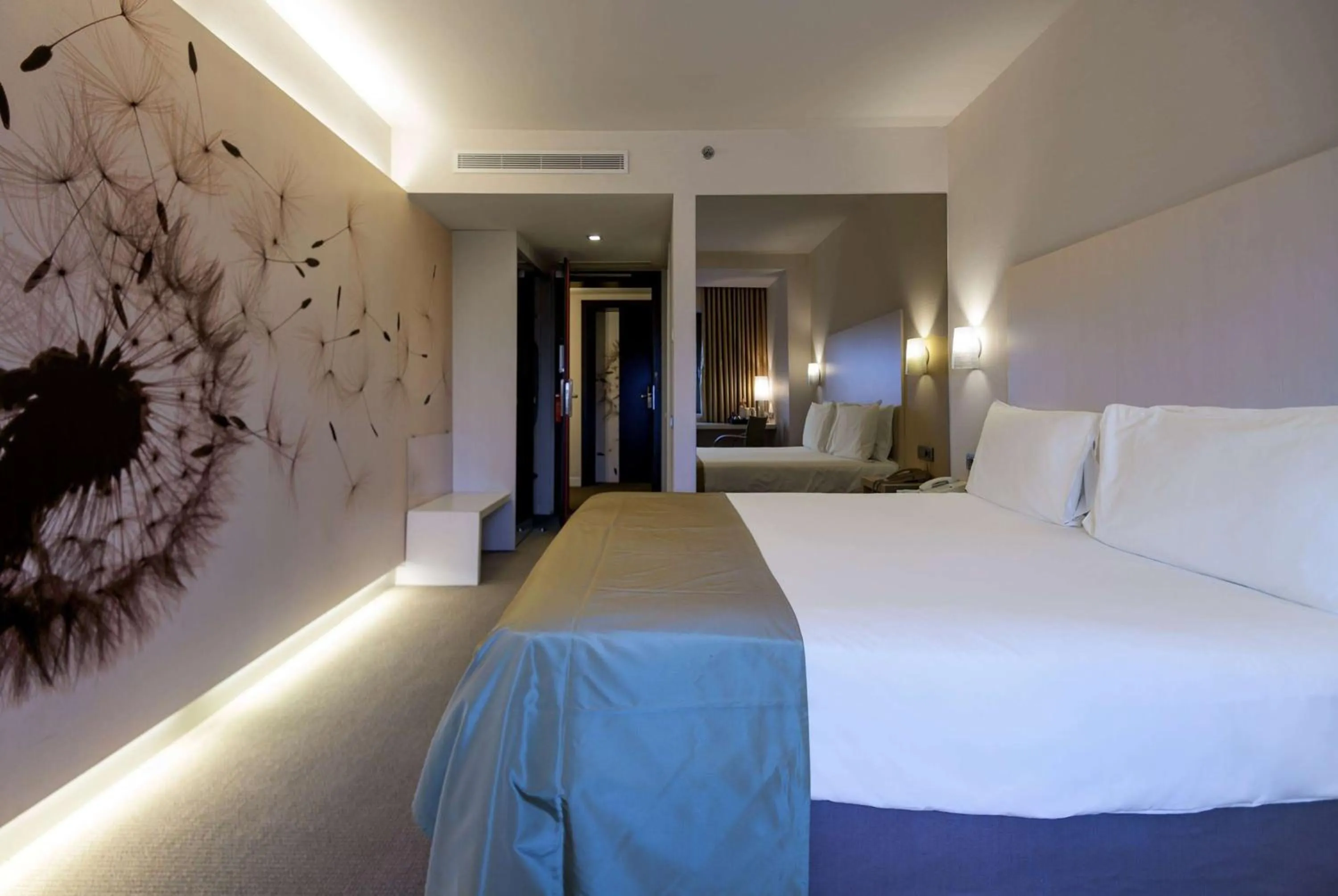 Photo of the whole room, Bed in Ramada Plaza by Wyndham Bucharest Convention Center