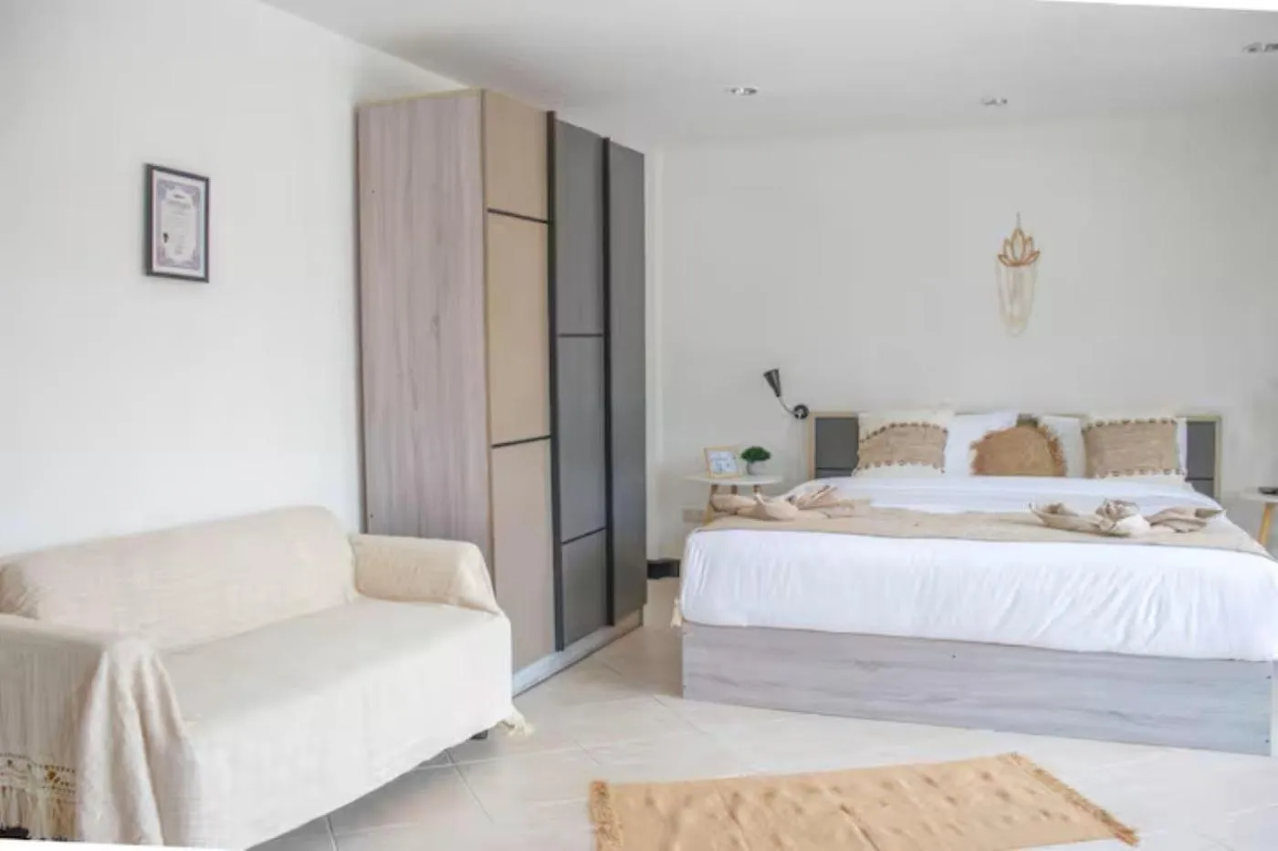 Bedroom, Bed in Kata Station Boutique Hotel