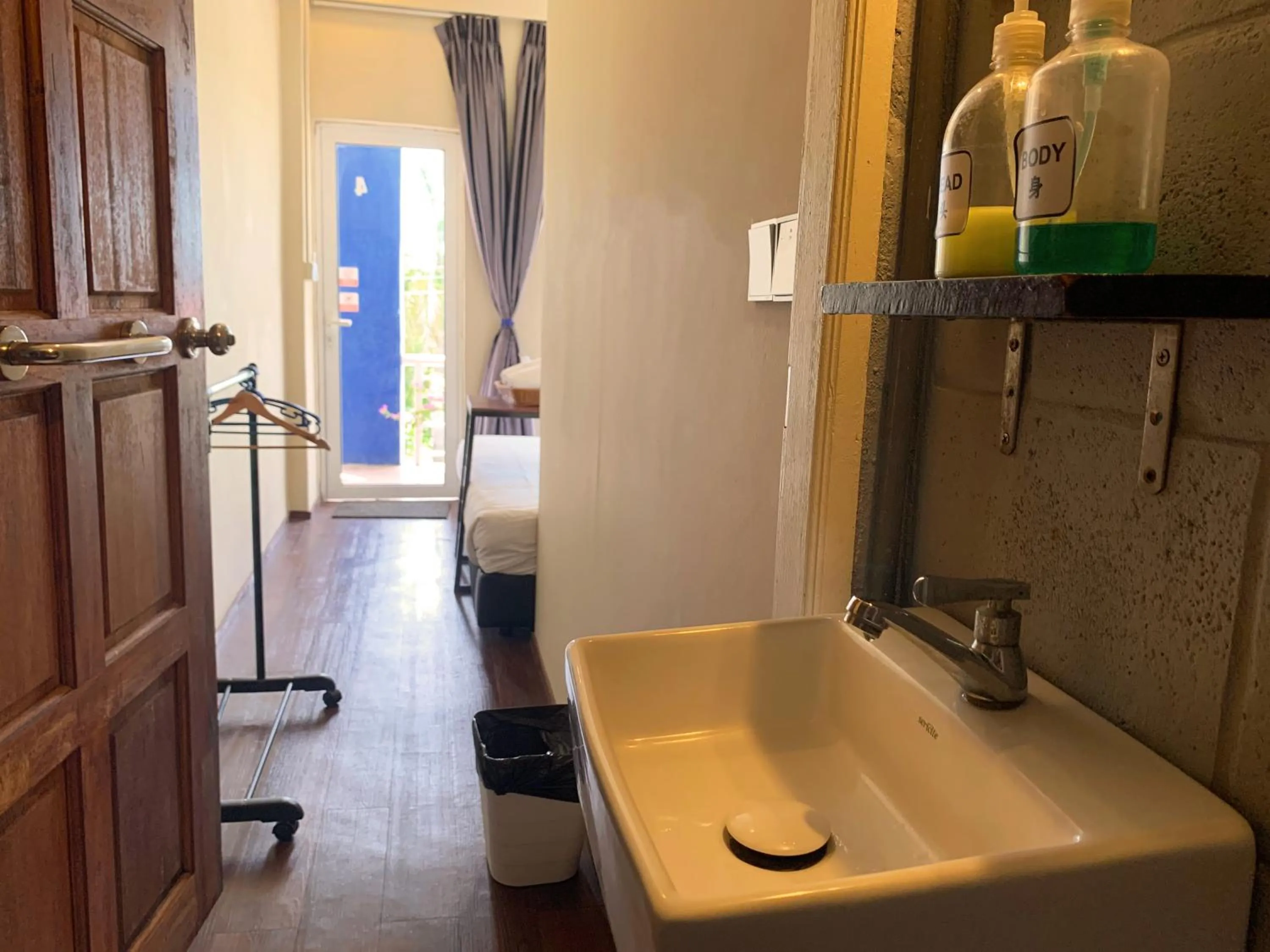 Photo of the whole room in AE Semporna Guesthouse 极潜旅店