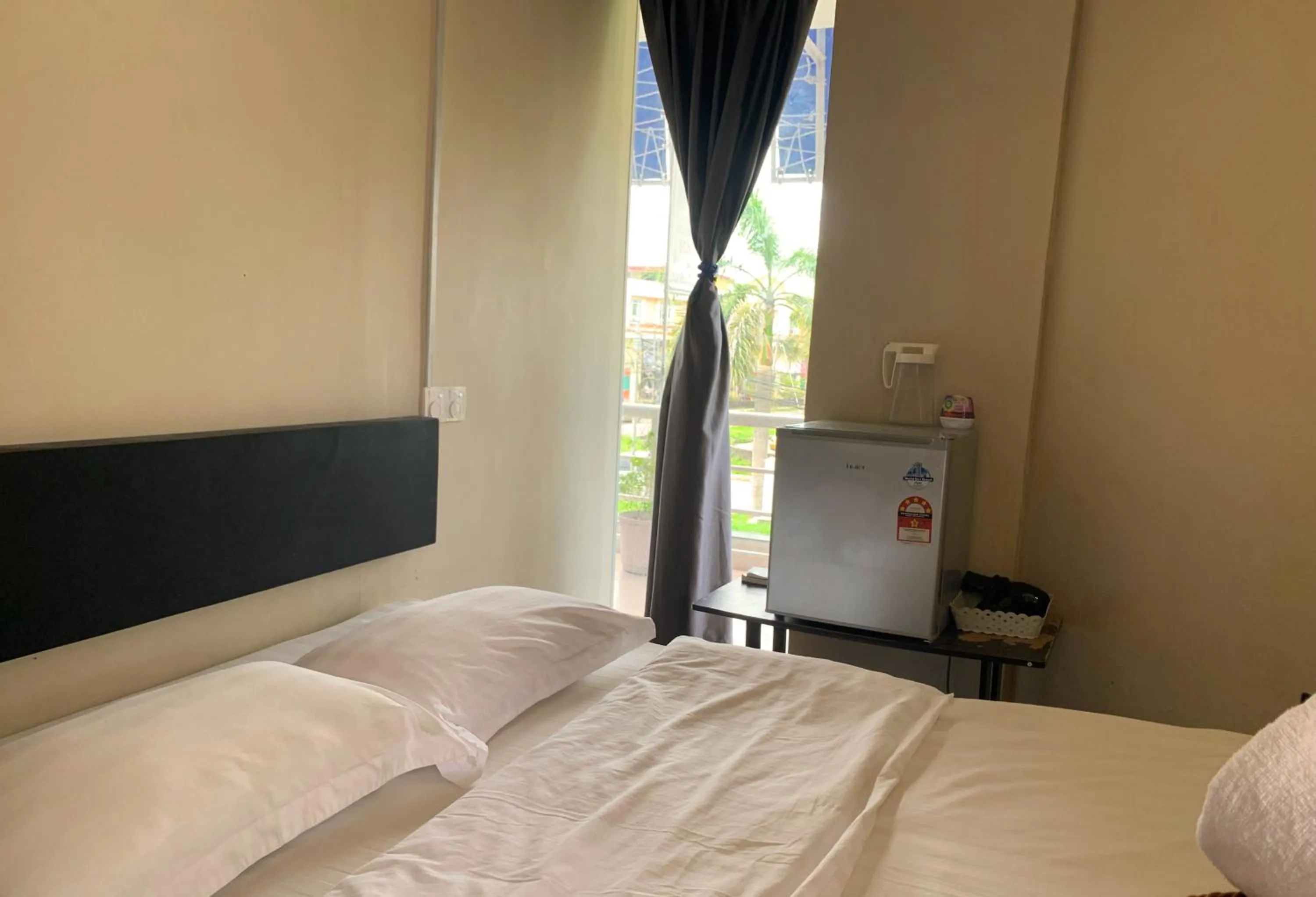 oven in AE Semporna Guesthouse 极潜旅店