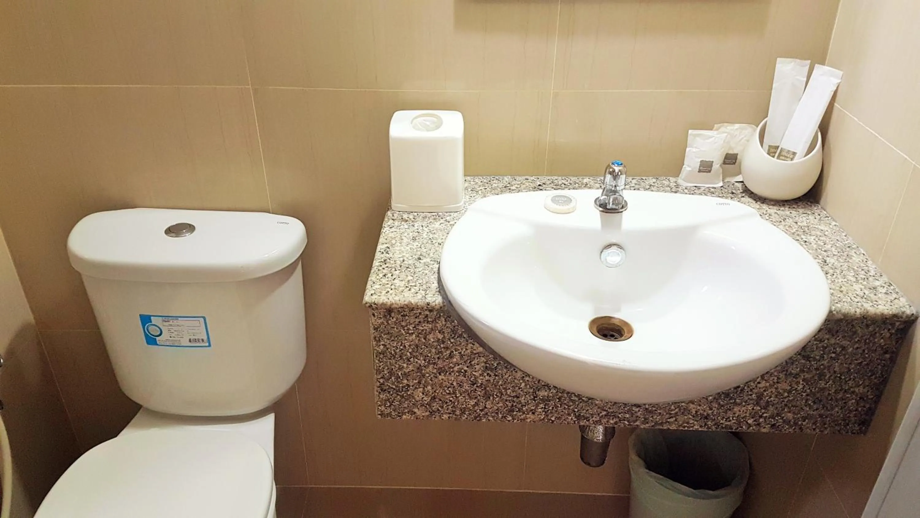 Bathroom in THE 20 @Sukhumvit 77