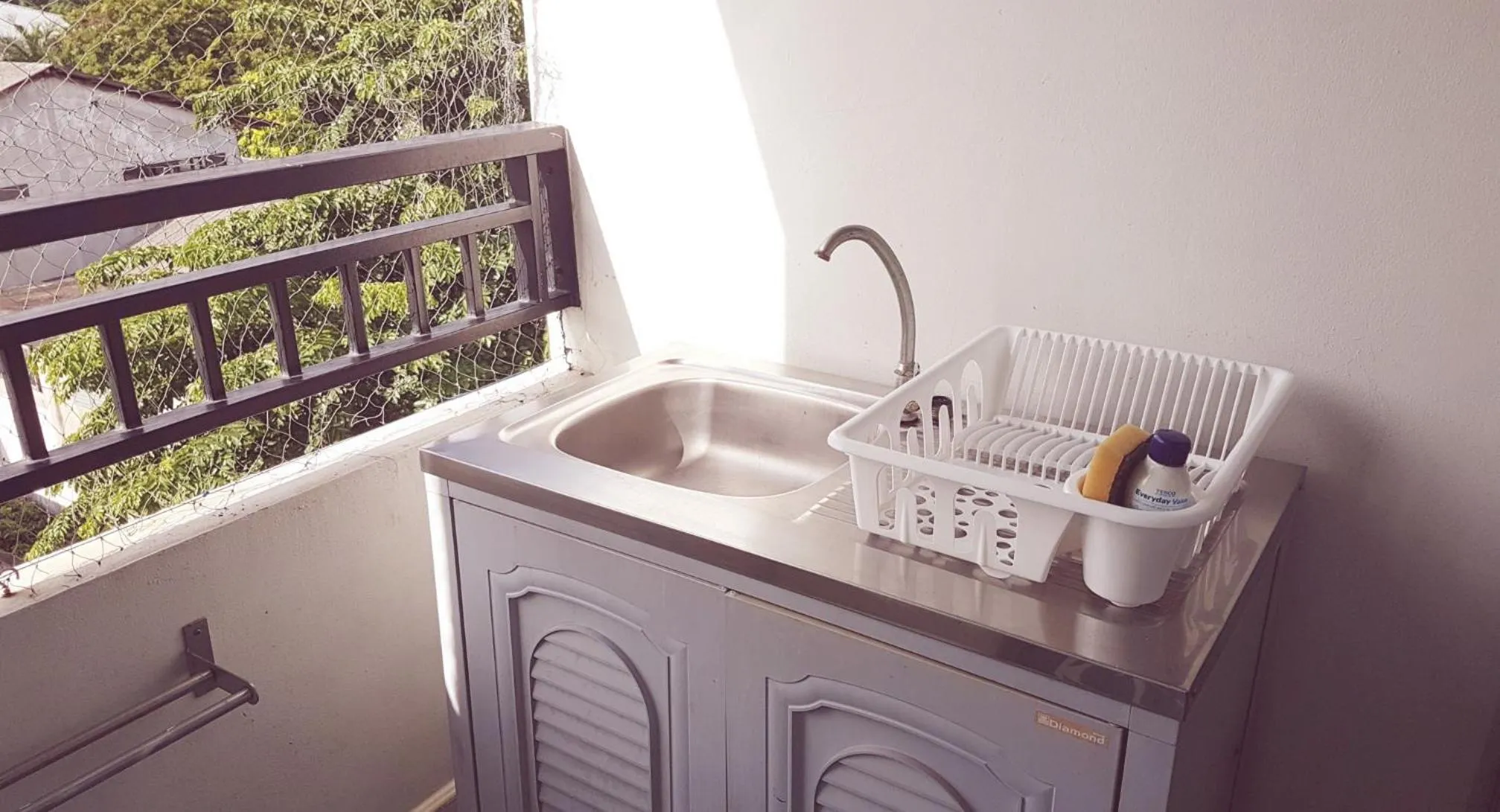 Kitchen or kitchenette in THE 20 @Sukhumvit 77