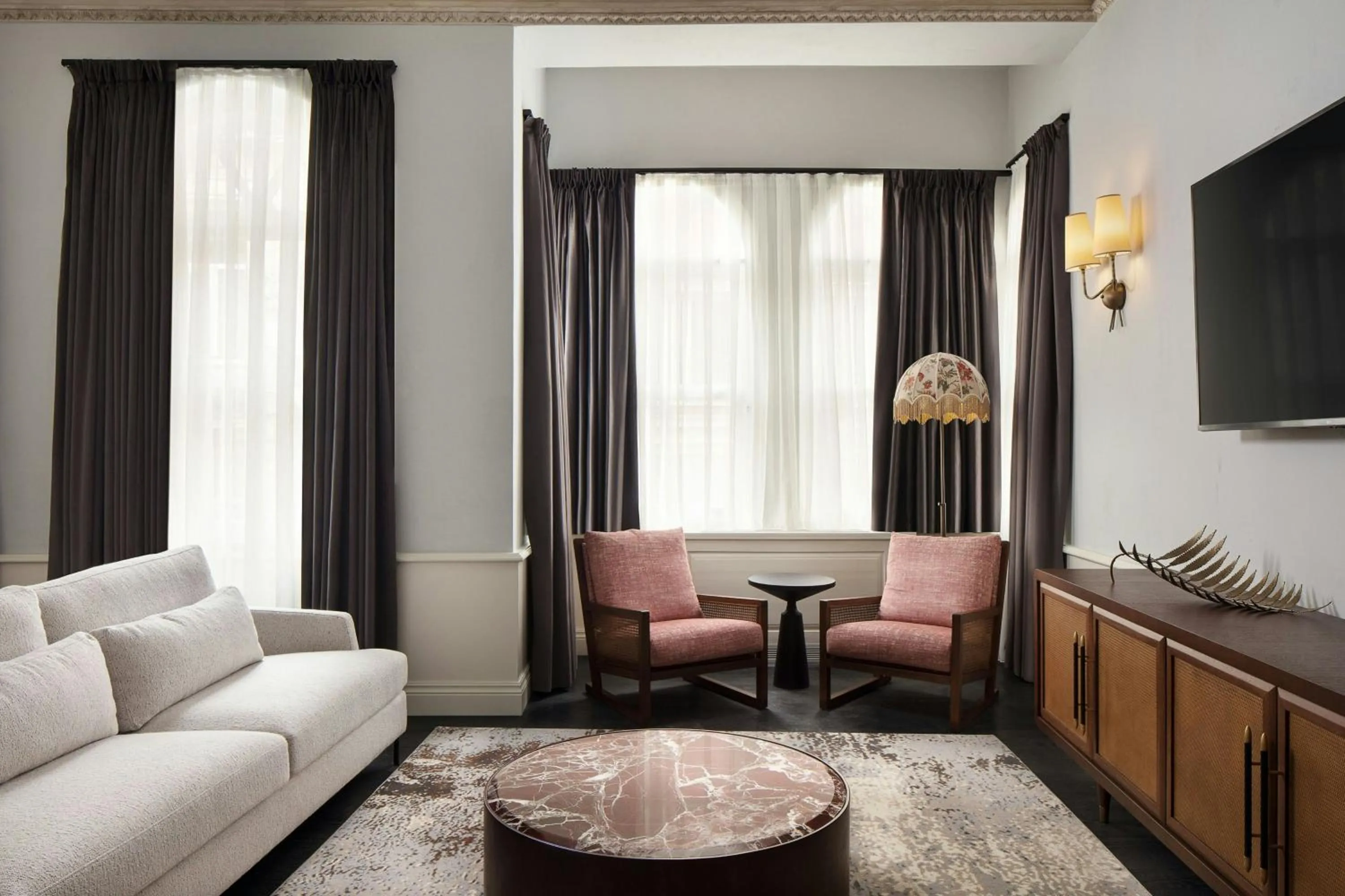 Bedroom in Adahan DeCamondo Pera, Autograph Collection