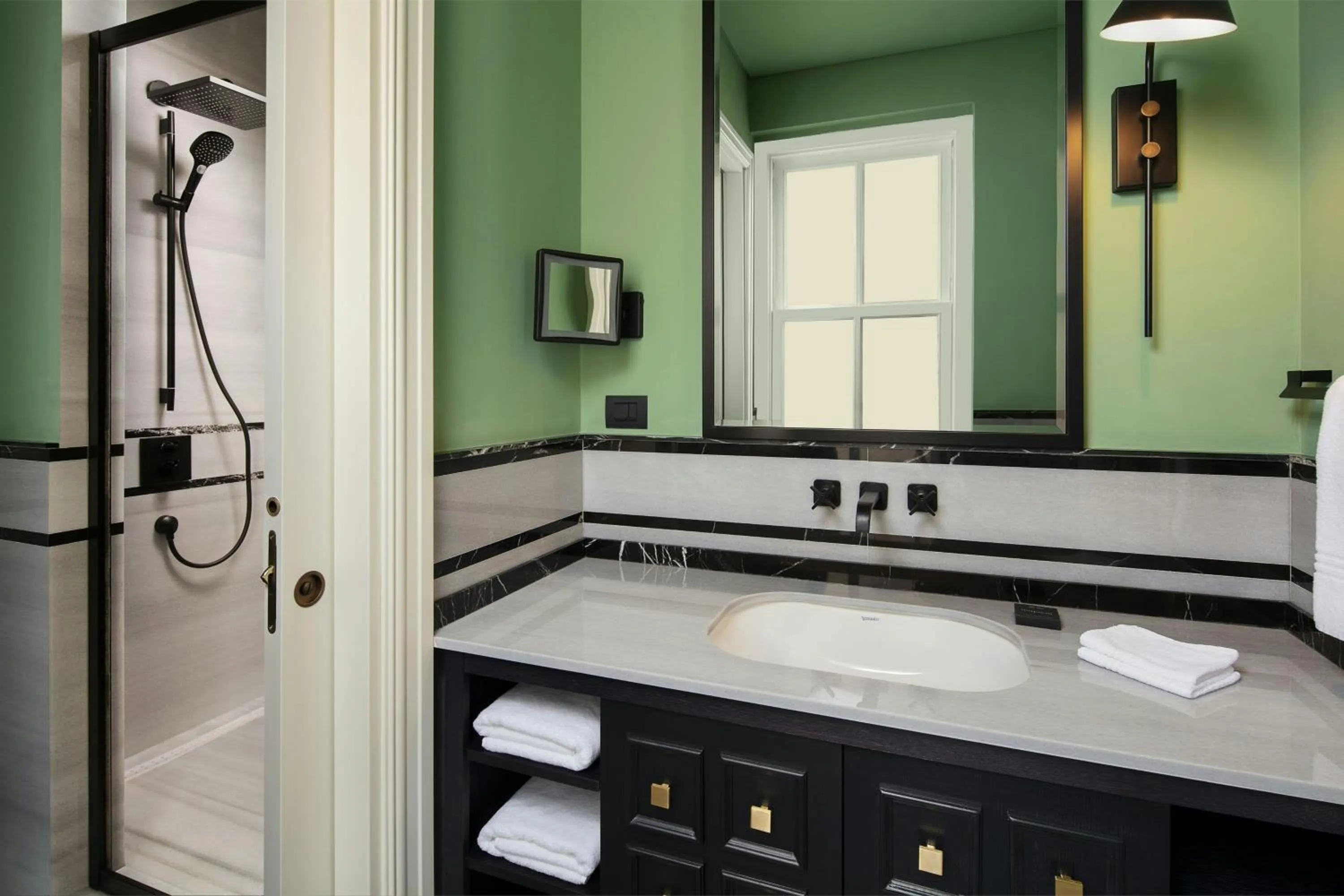 Bathroom in Adahan DeCamondo Pera, Autograph Collection