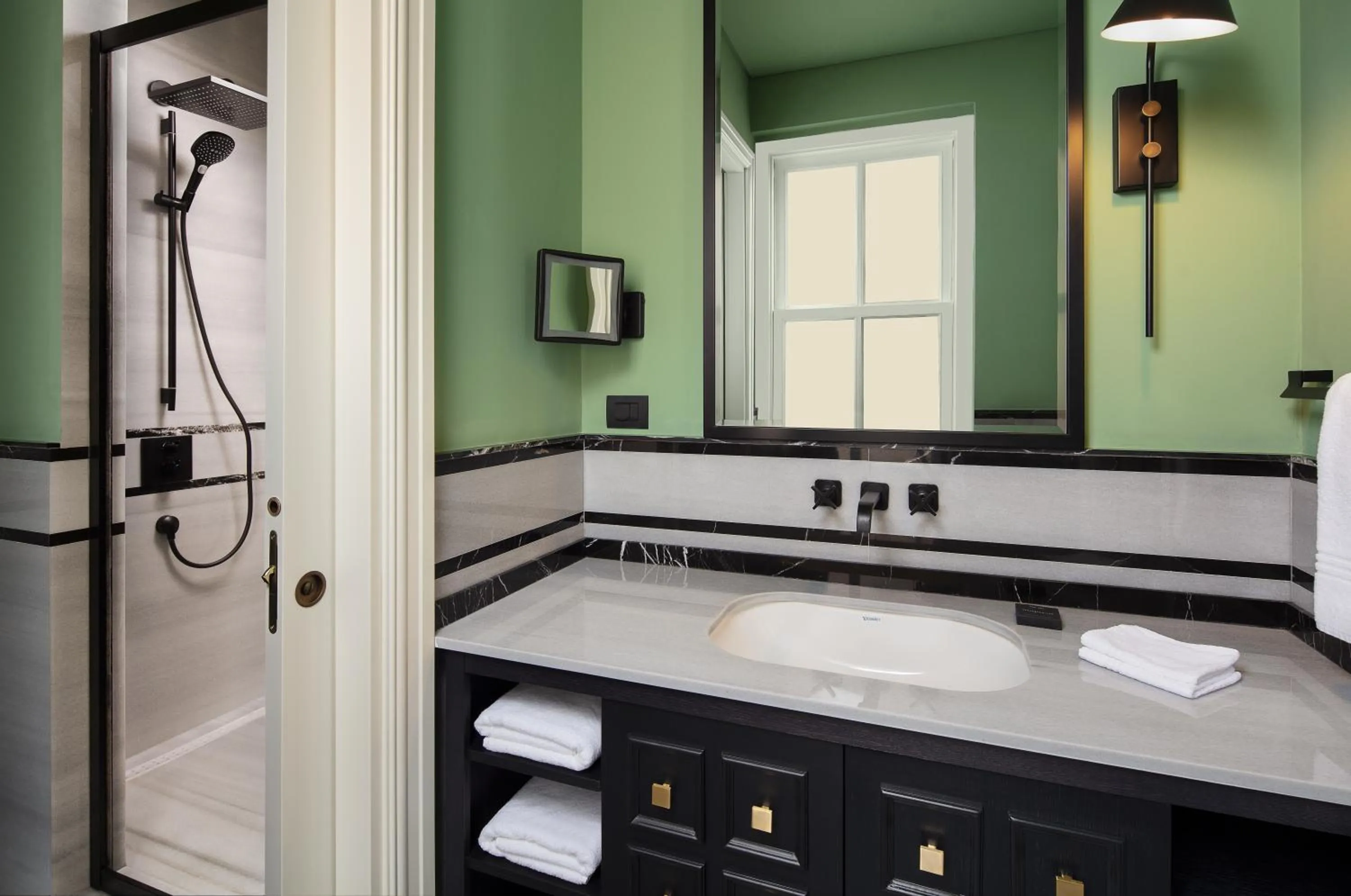 Bathroom in Adahan DeCamondo Pera, Autograph Collection