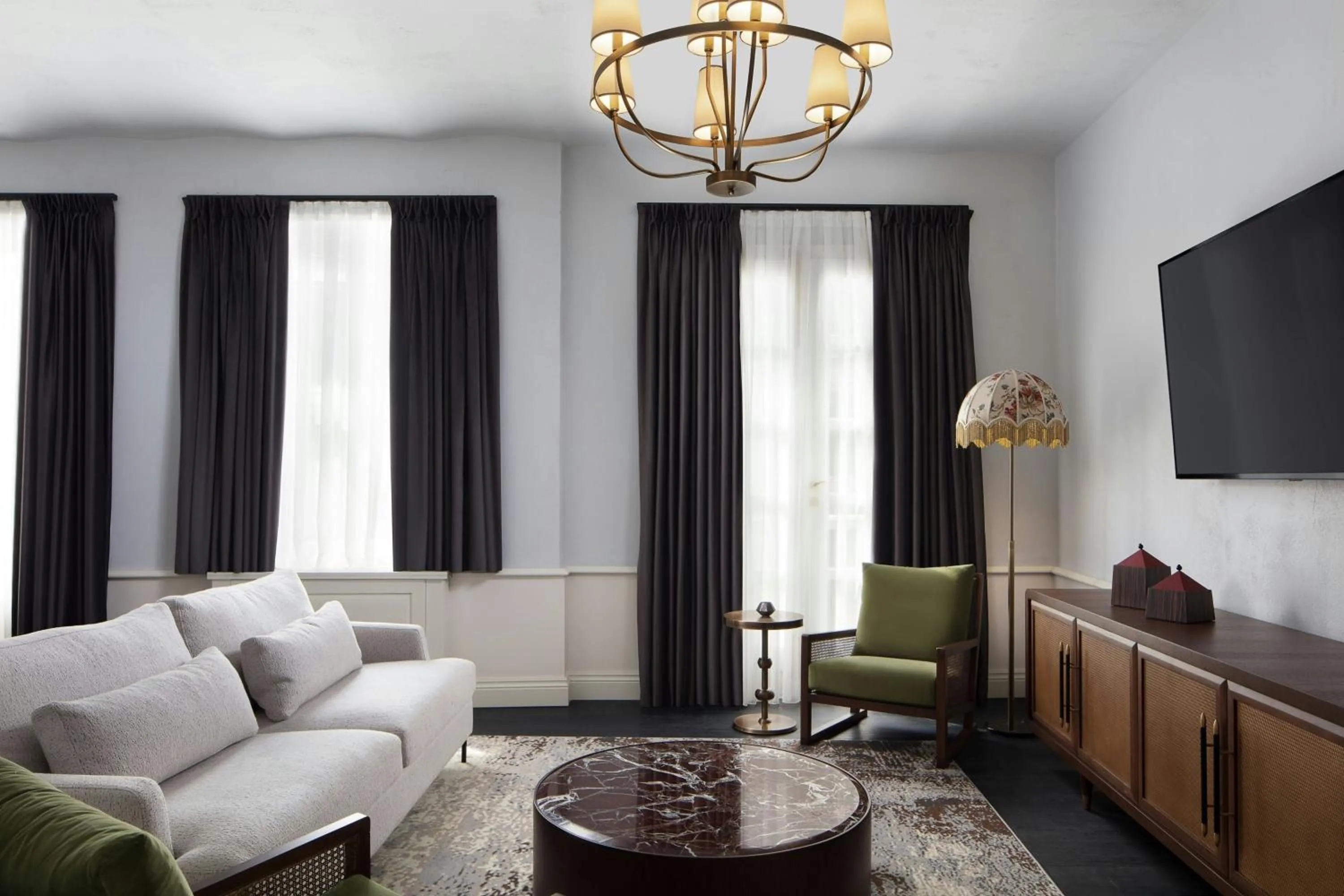 Bedroom in Adahan DeCamondo Pera, Autograph Collection