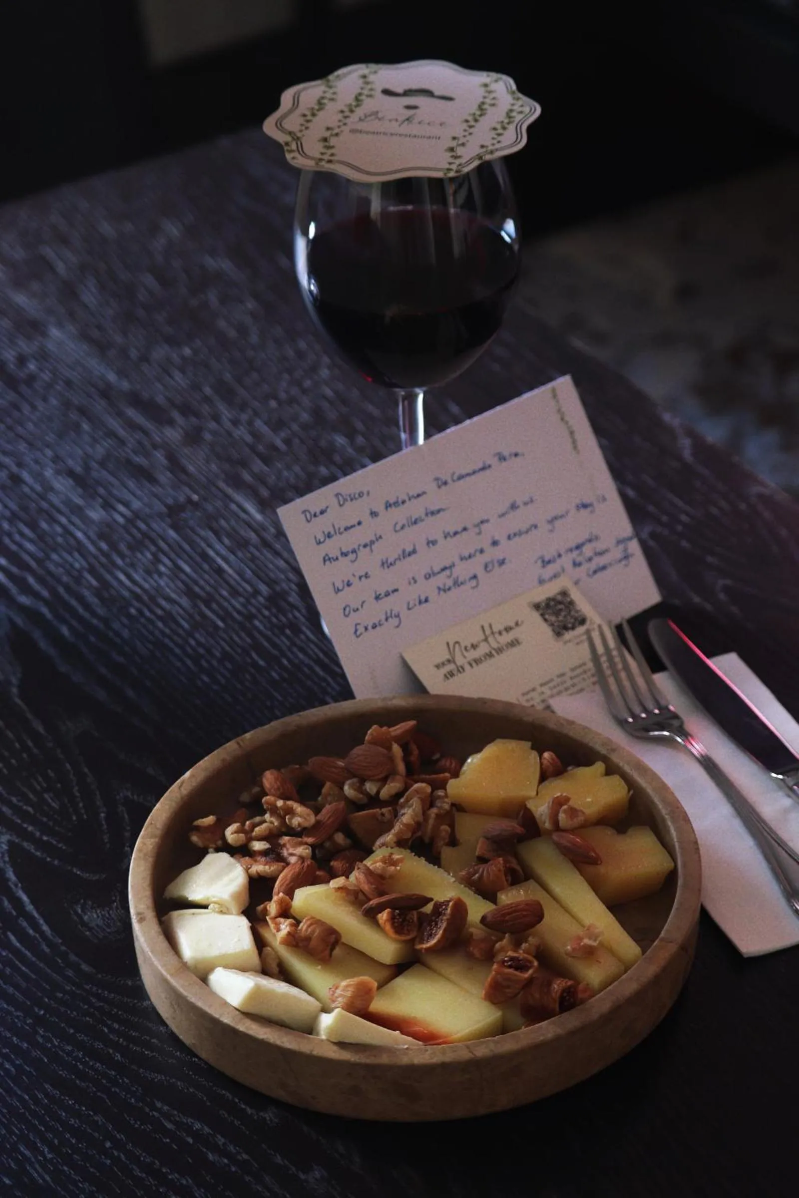 Food and drinks in Adahan DeCamondo Pera, Autograph Collection