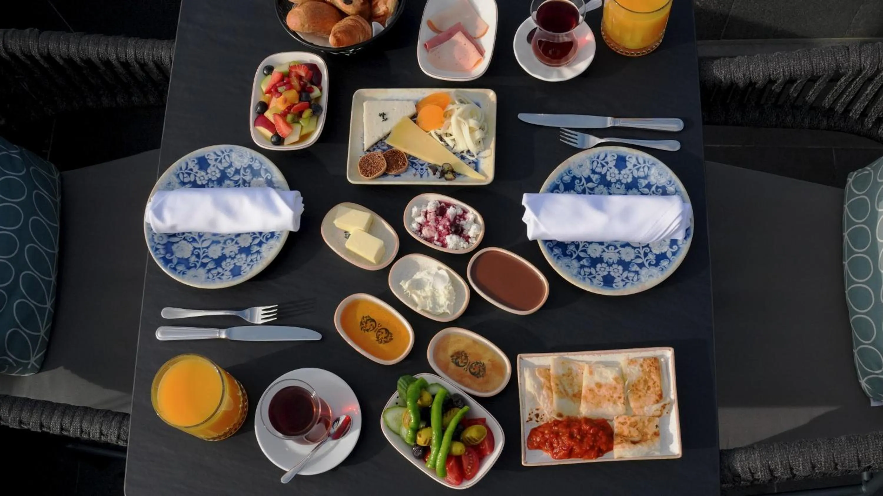 Breakfast in Adahan DeCamondo Pera, Autograph Collection