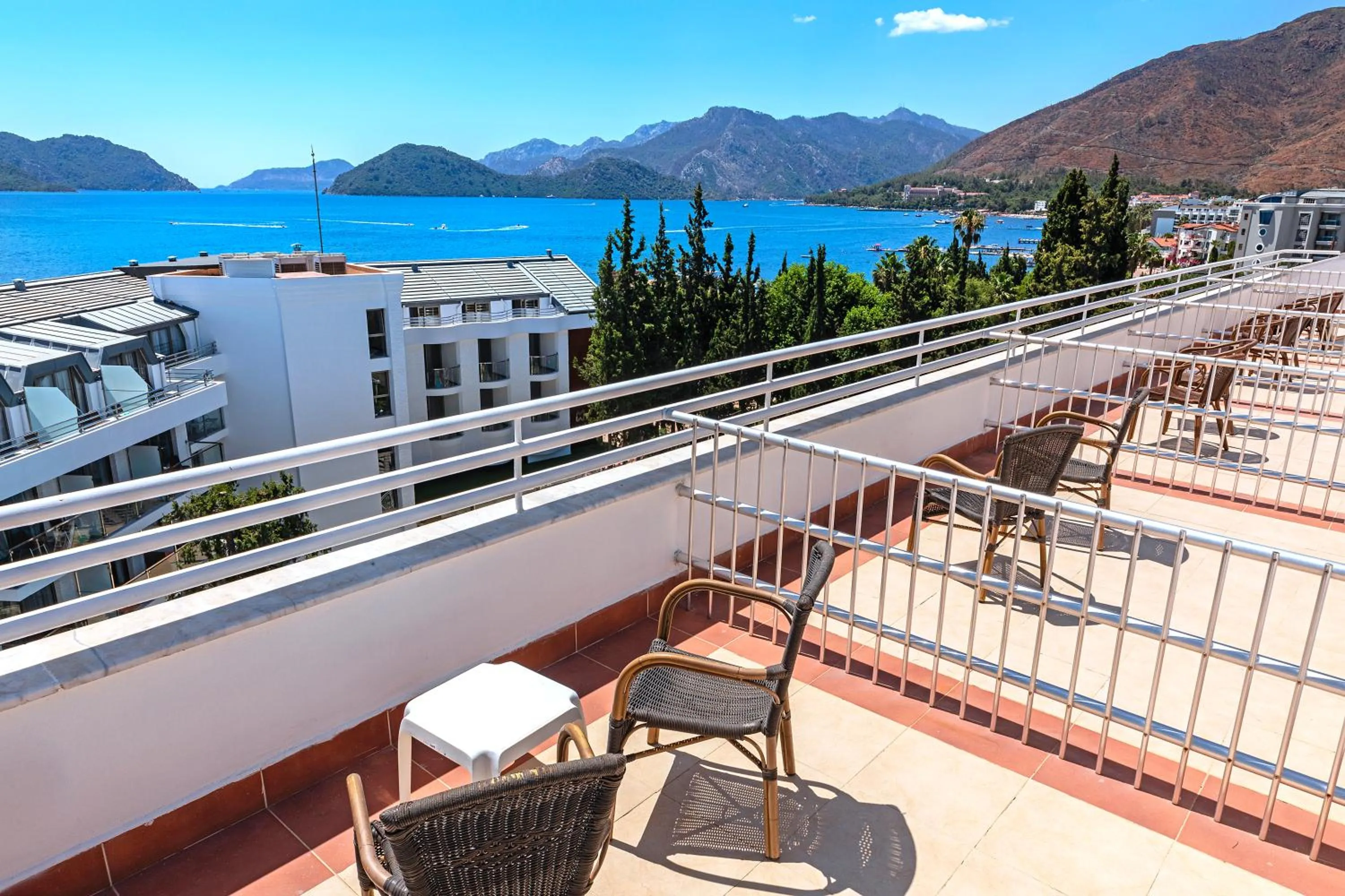 Balcony/Terrace in Kayamaris Hotel