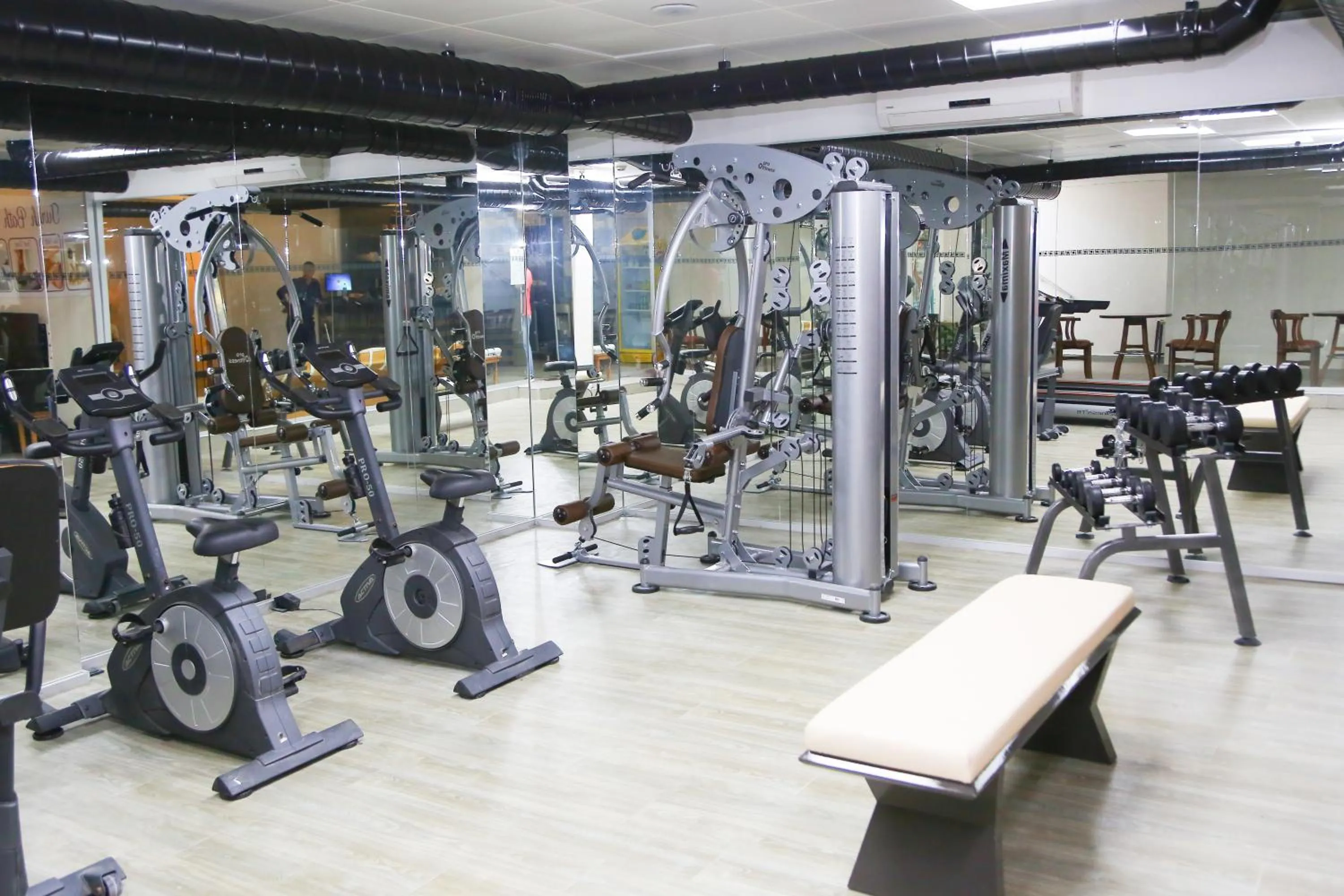 Fitness centre/facilities in Kayamaris Hotel