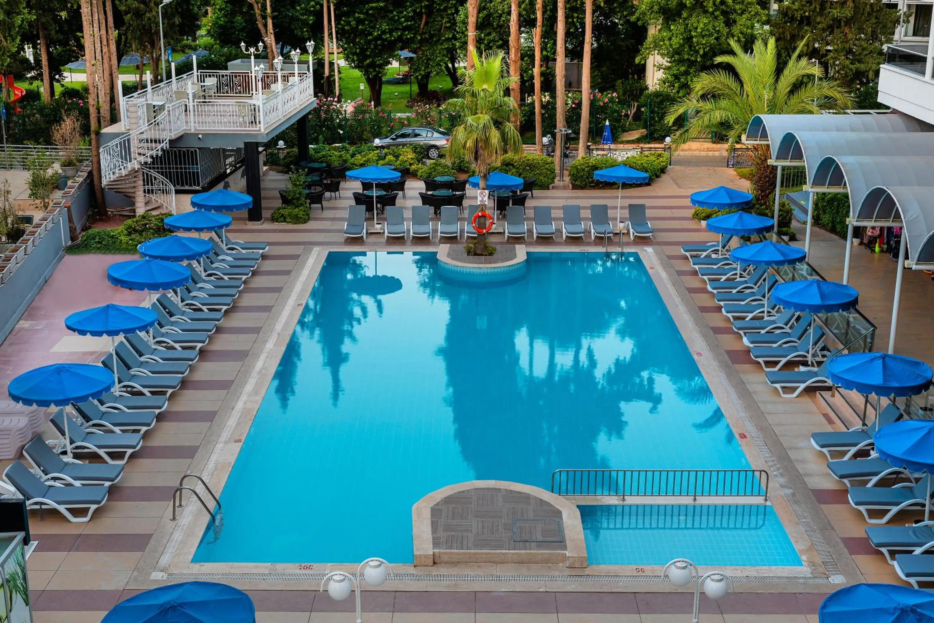 Pool view in Kayamaris Hotel