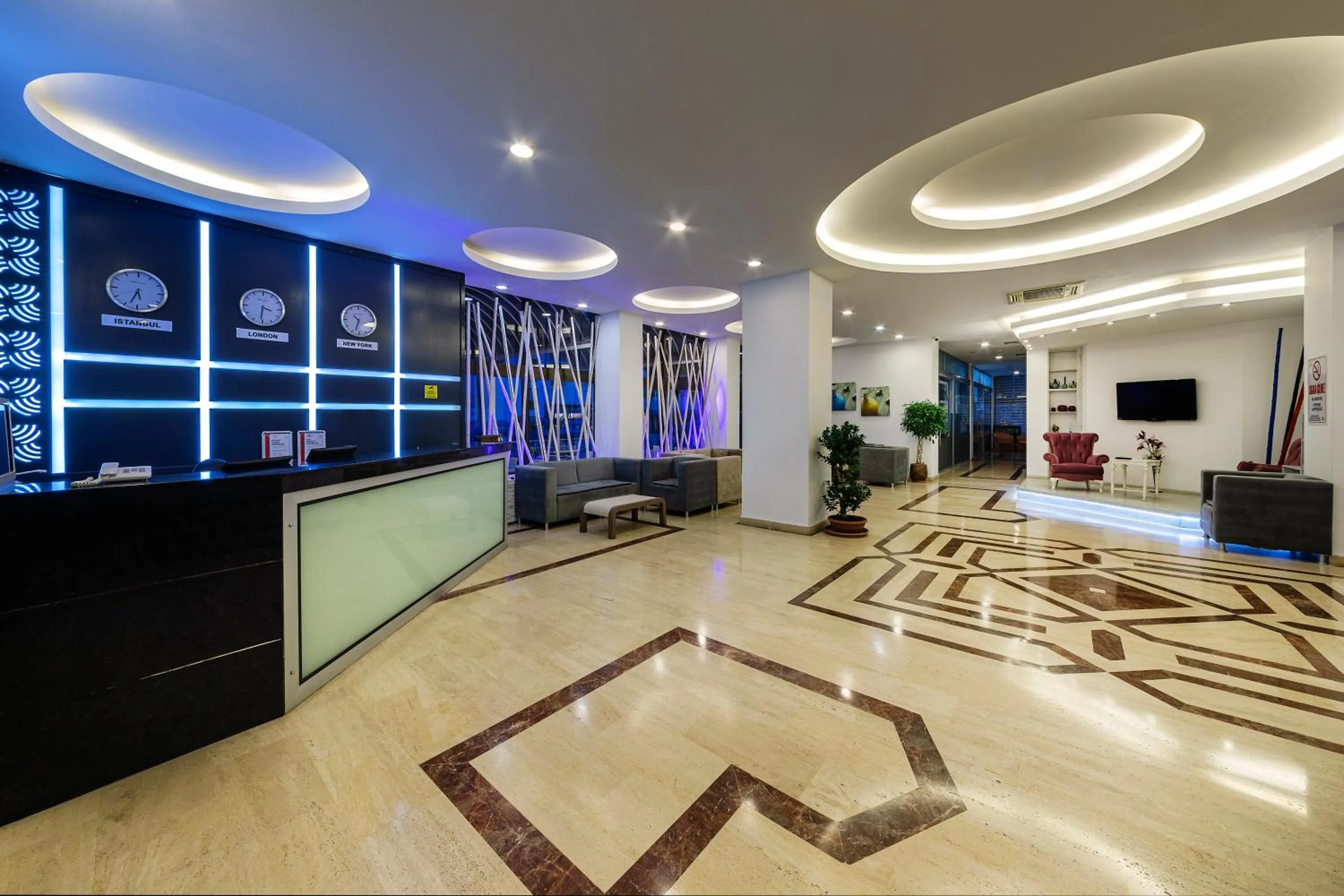 Lobby or reception in Kayamaris Hotel