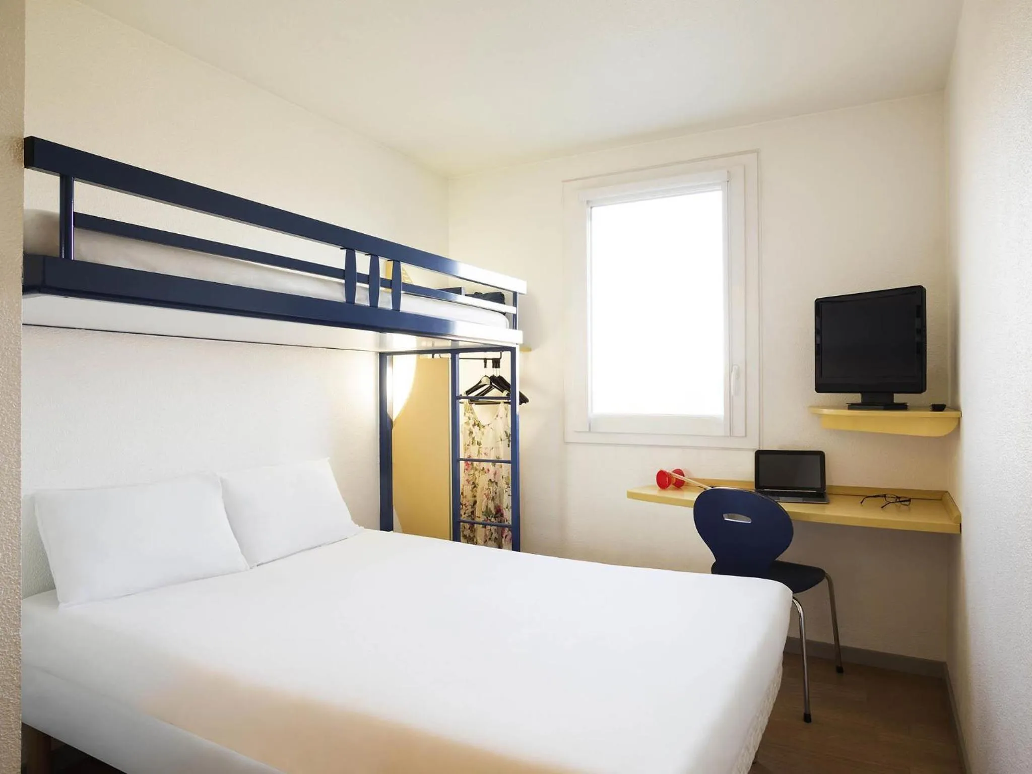 Bedroom, Bed in Ibis Budget Orly Chevilly Tram 7