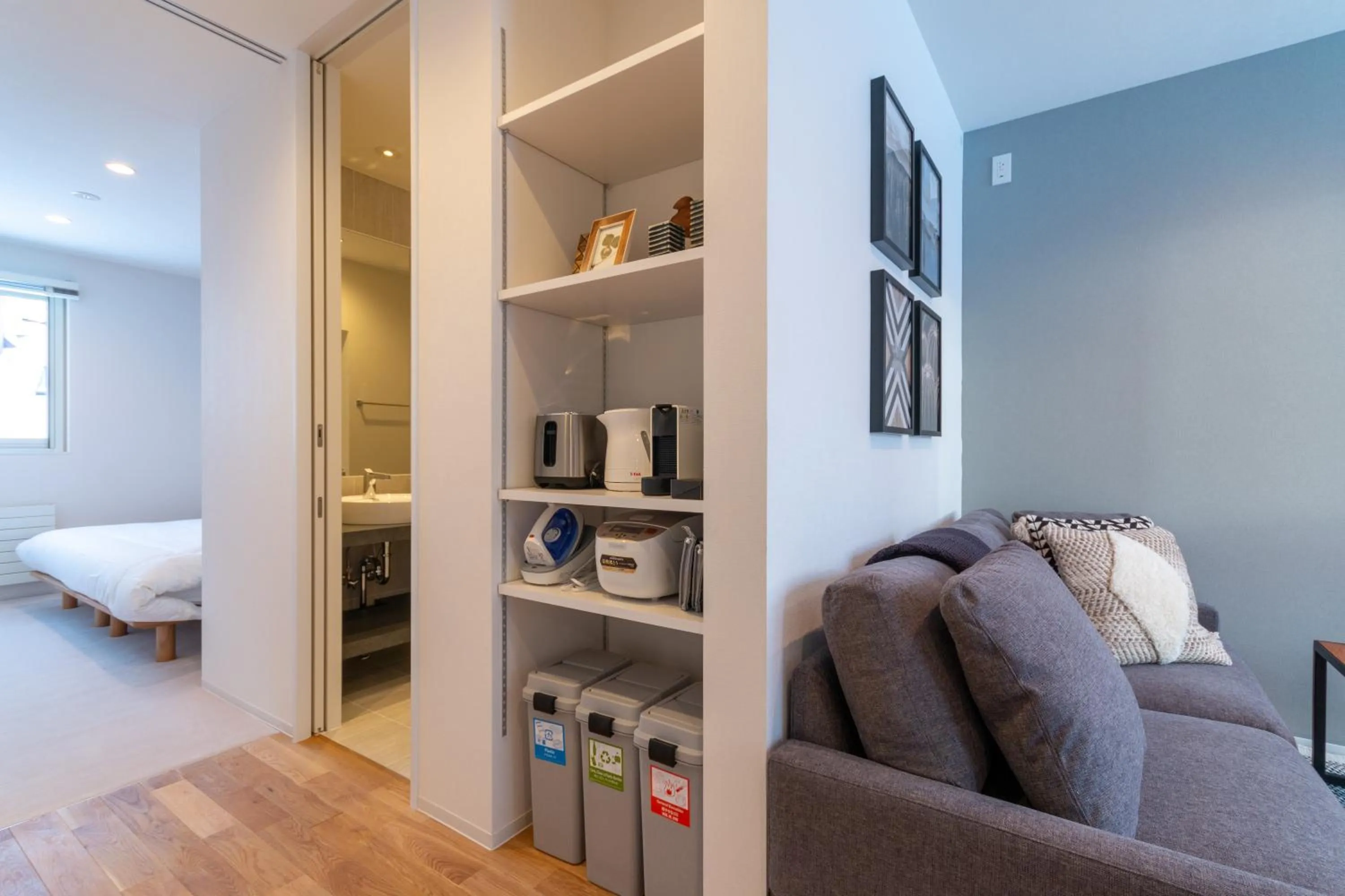 storage, Bed in ROKU by H2 Life