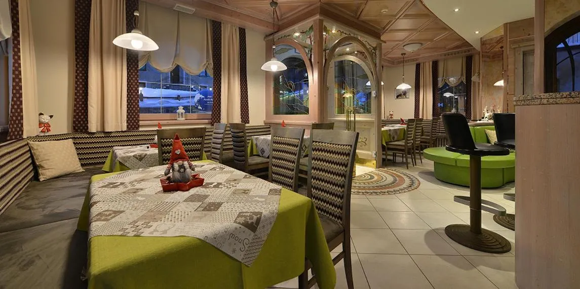 minibar in Hotel Piccolo Mondo