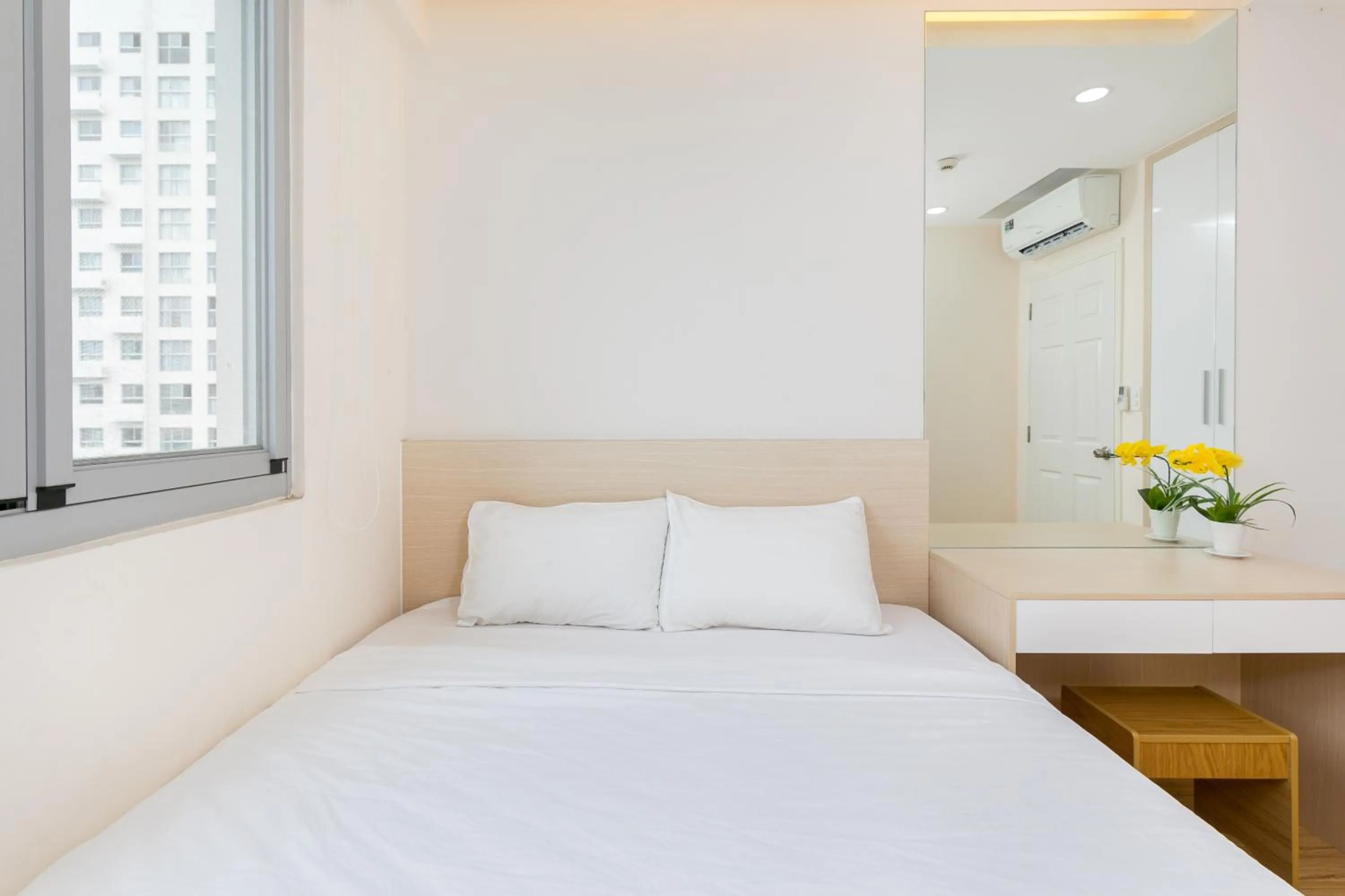 Bed in Scenic Valley Marvel