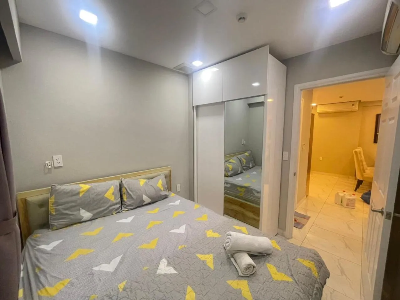 Bed in Scenic Valley Marvel