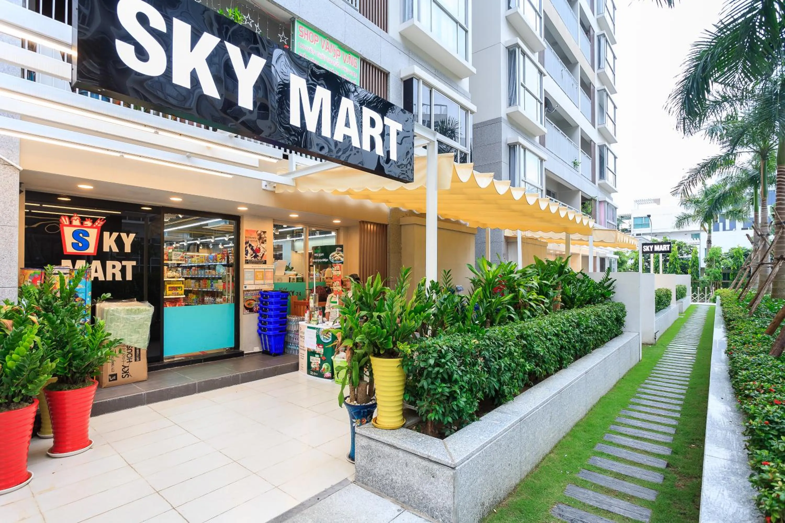 Supermarket/grocery shop in Scenic Valley Marvel