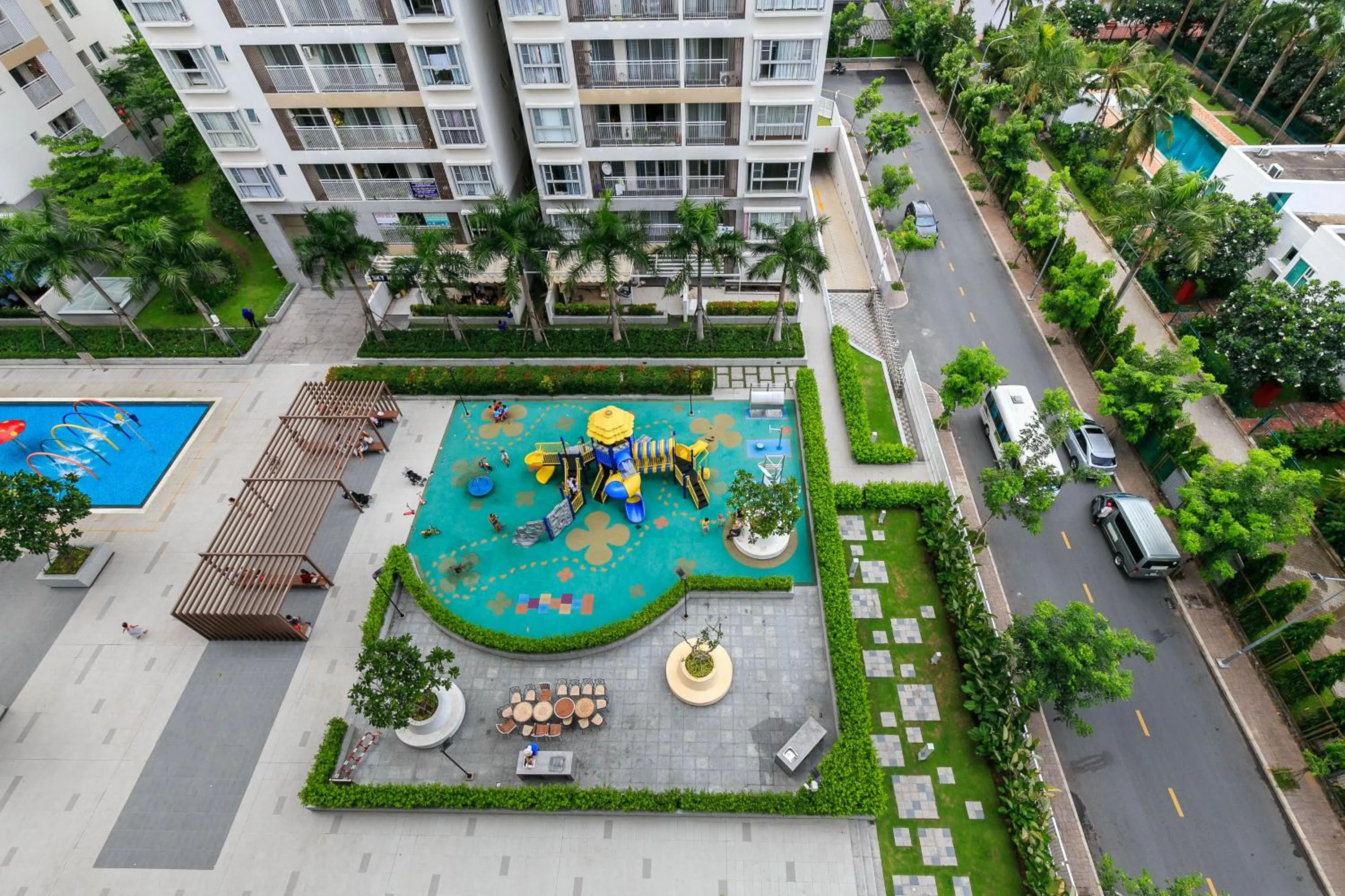 Pool view in Scenic Valley Marvel