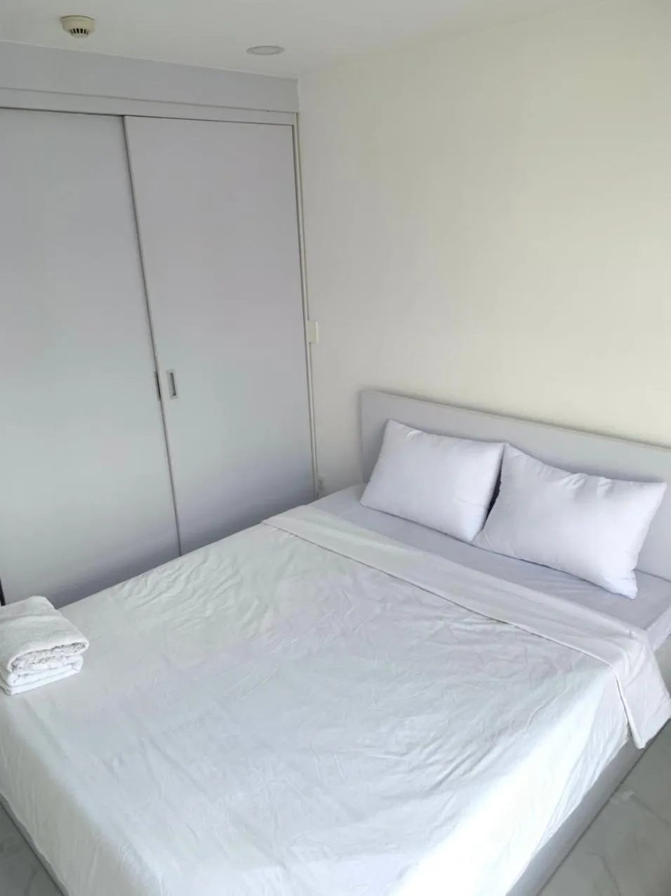 Bed in Scenic Valley Marvel