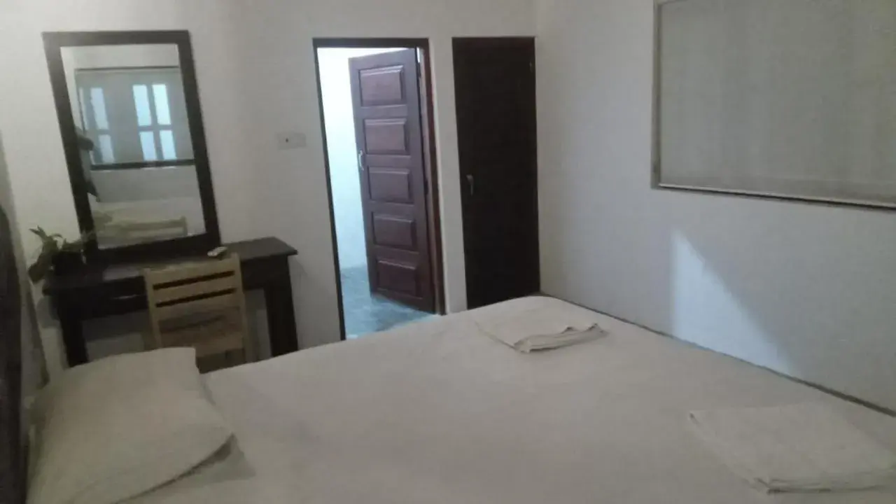 Double Room in Arugambay PodBay Double Room in Arugambay PodBay