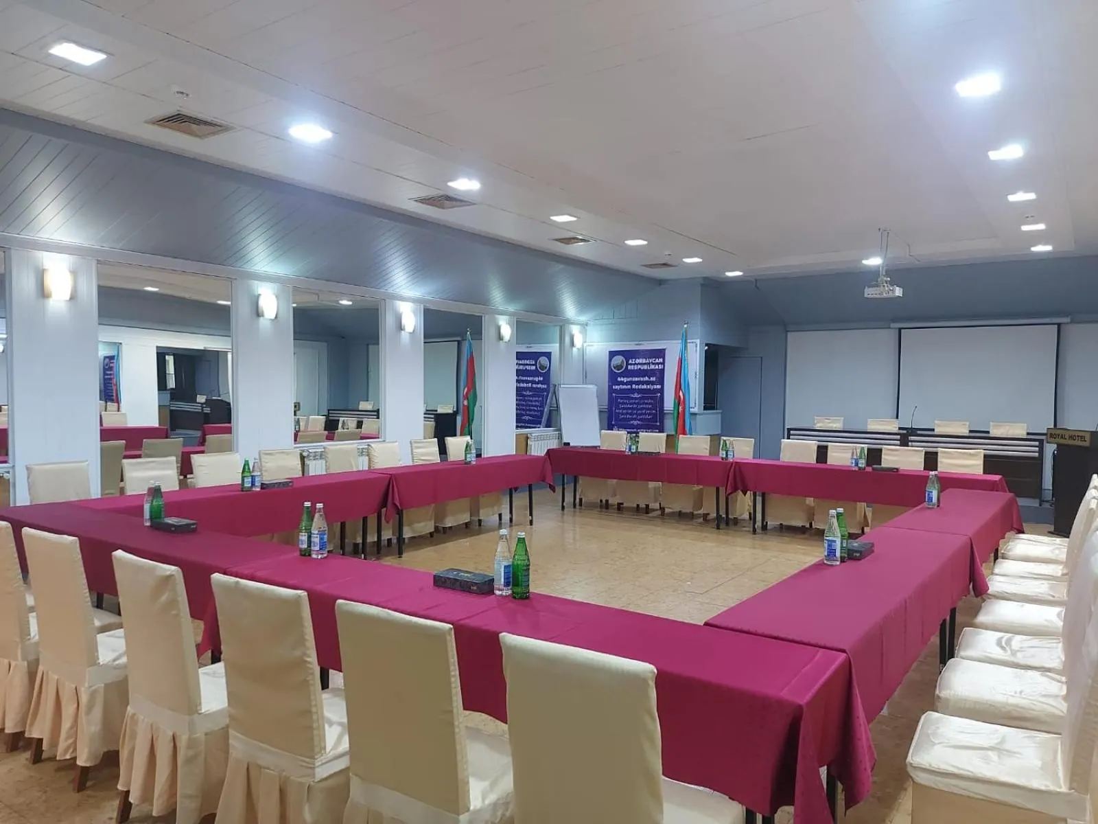 Meeting/conference room in Royal Hotel