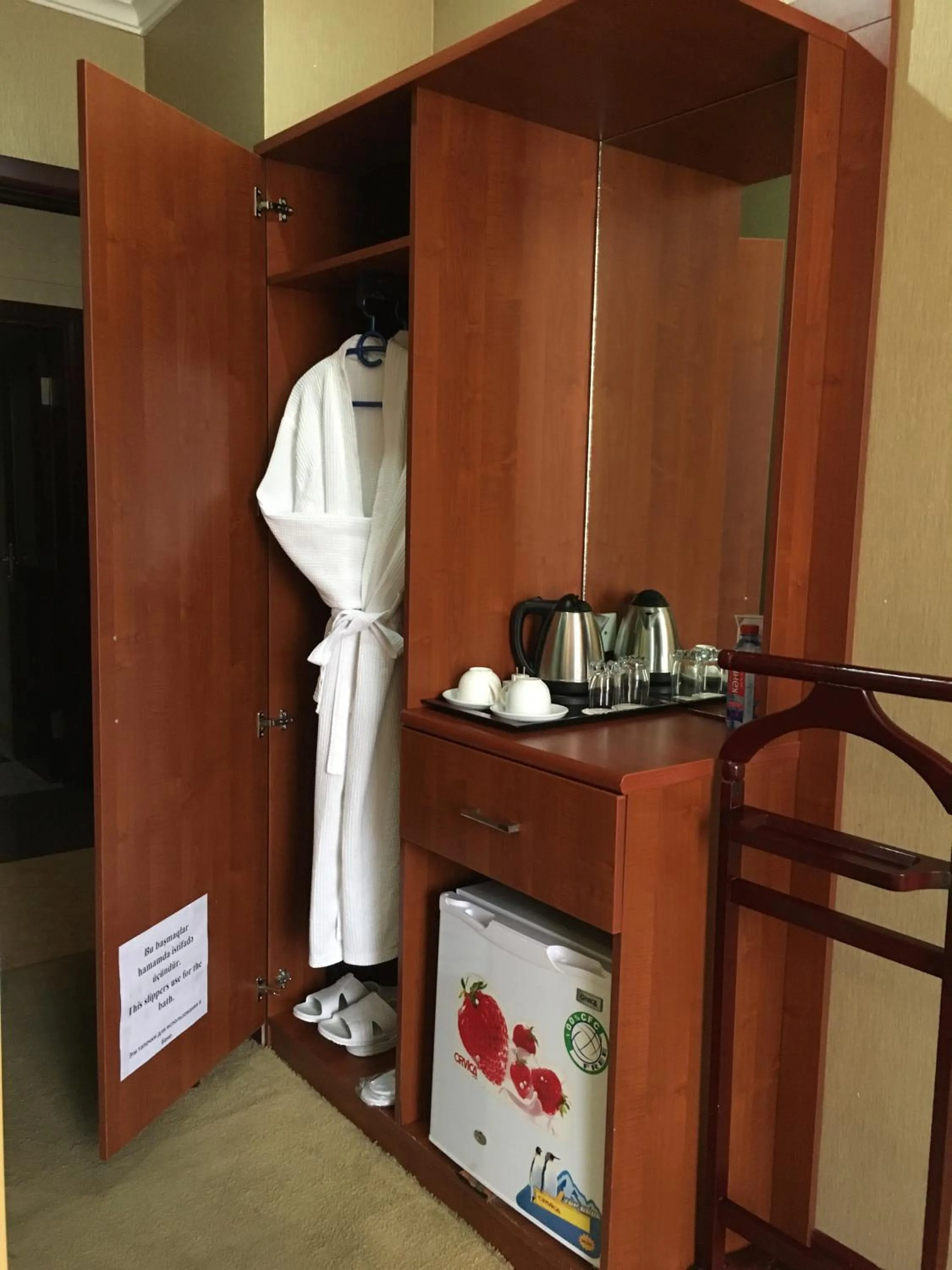 wardrobe in Royal Hotel