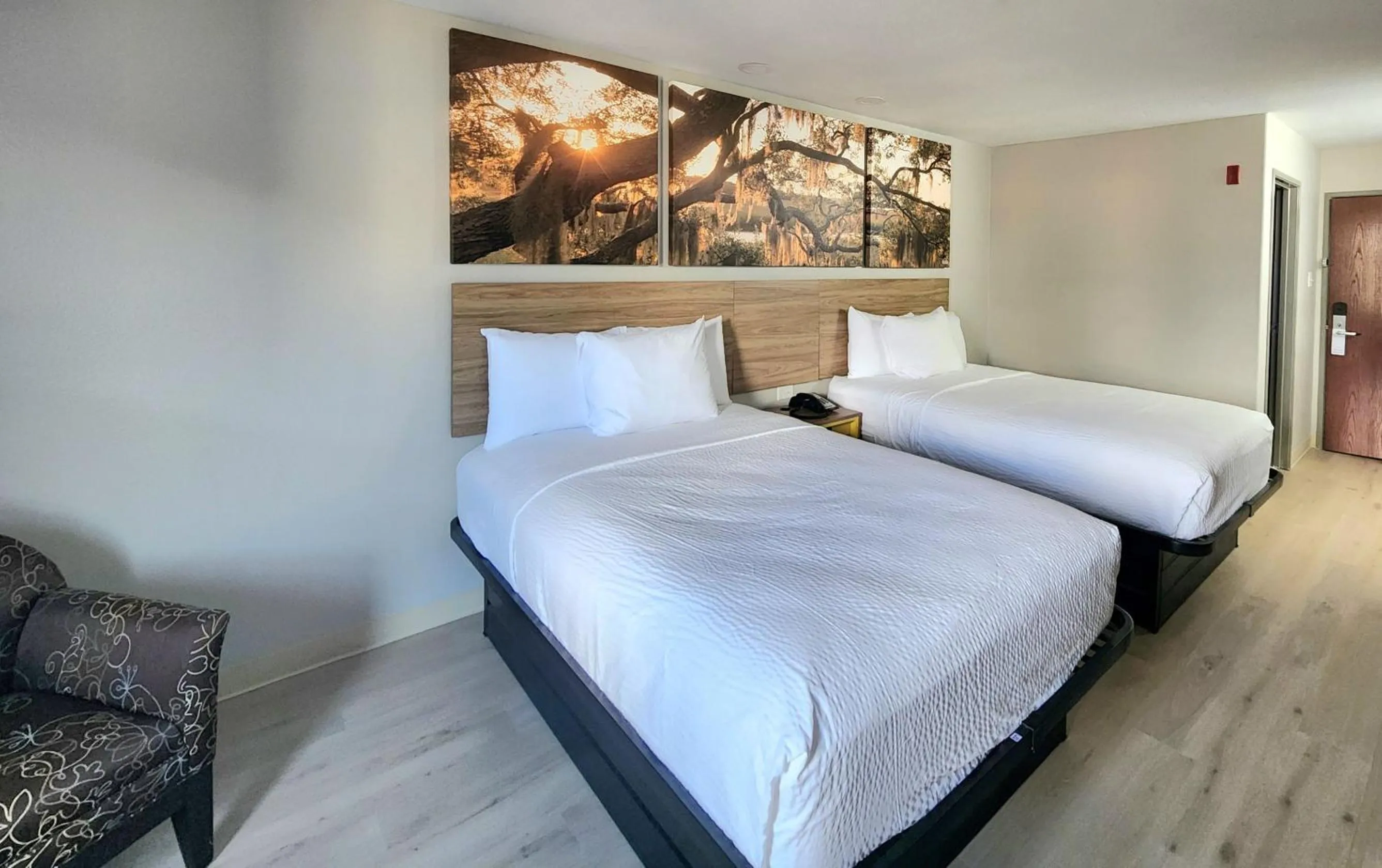 Bedroom, Bed in Days Inn by Wyndham Lafayette Scott