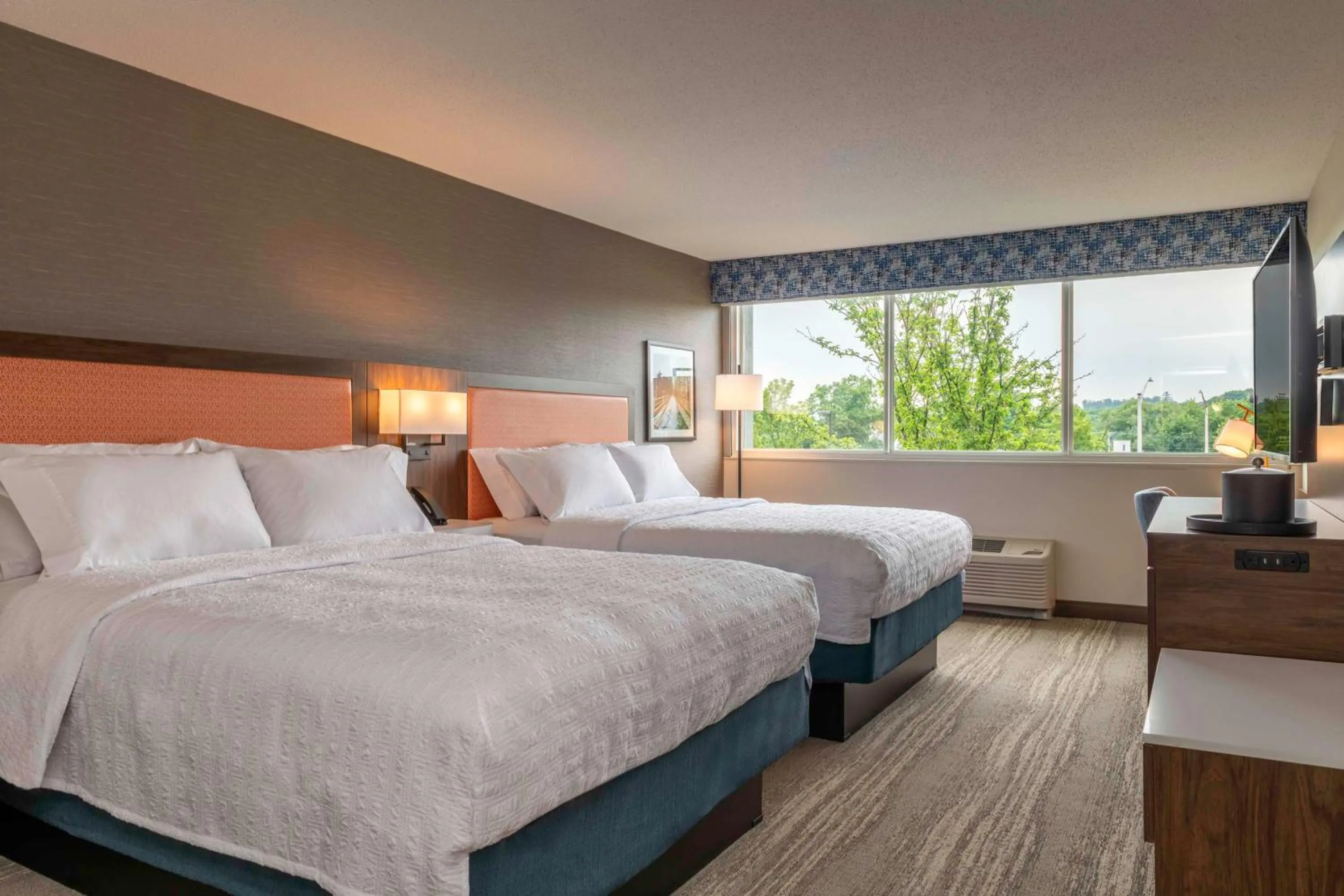 Bed in La Quinta by Wyndham Manchester