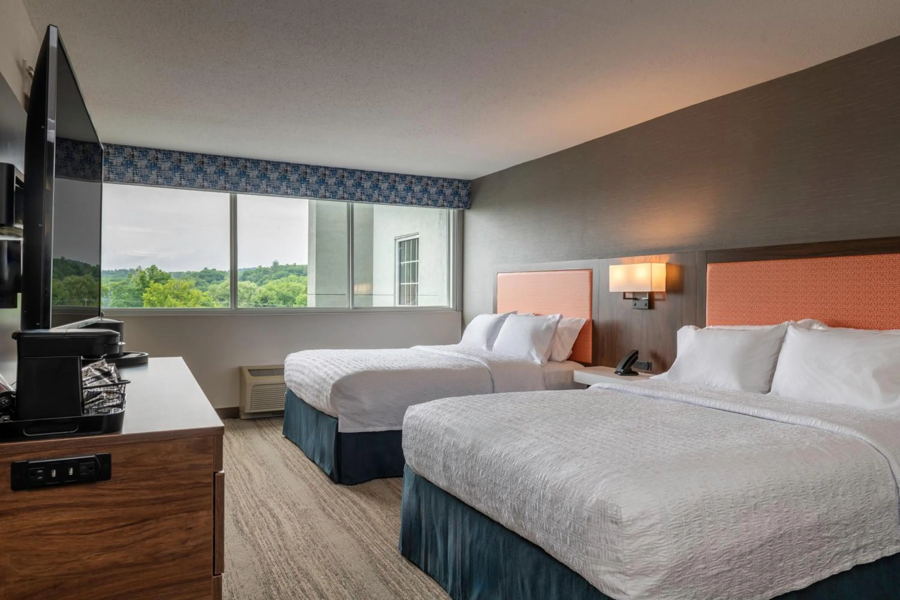 Bed in La Quinta by Wyndham Manchester