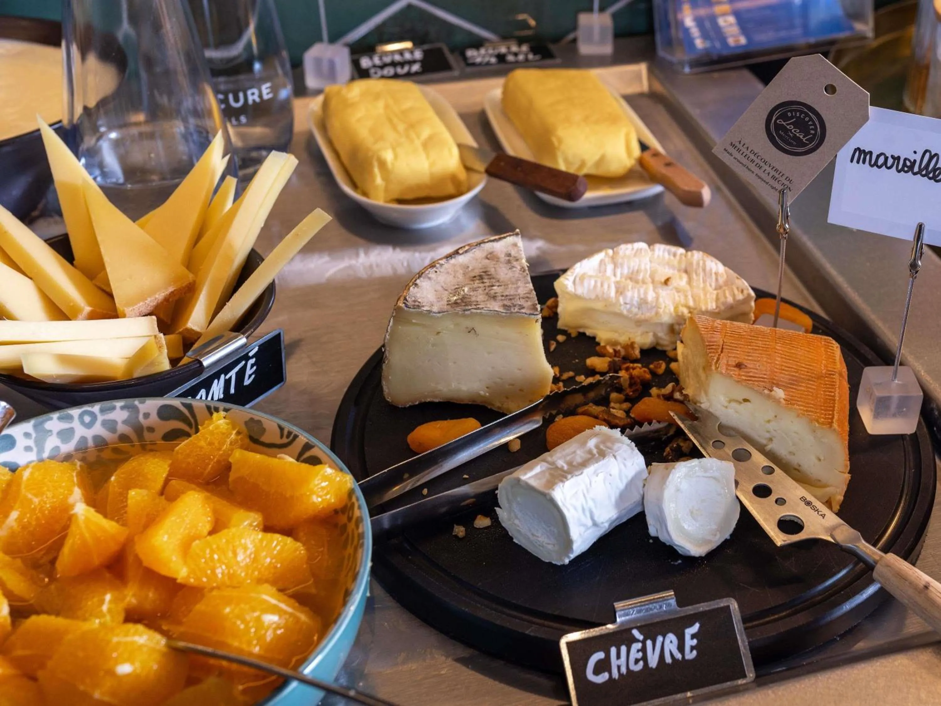 Breakfast in Mercure Valenciennes Centre